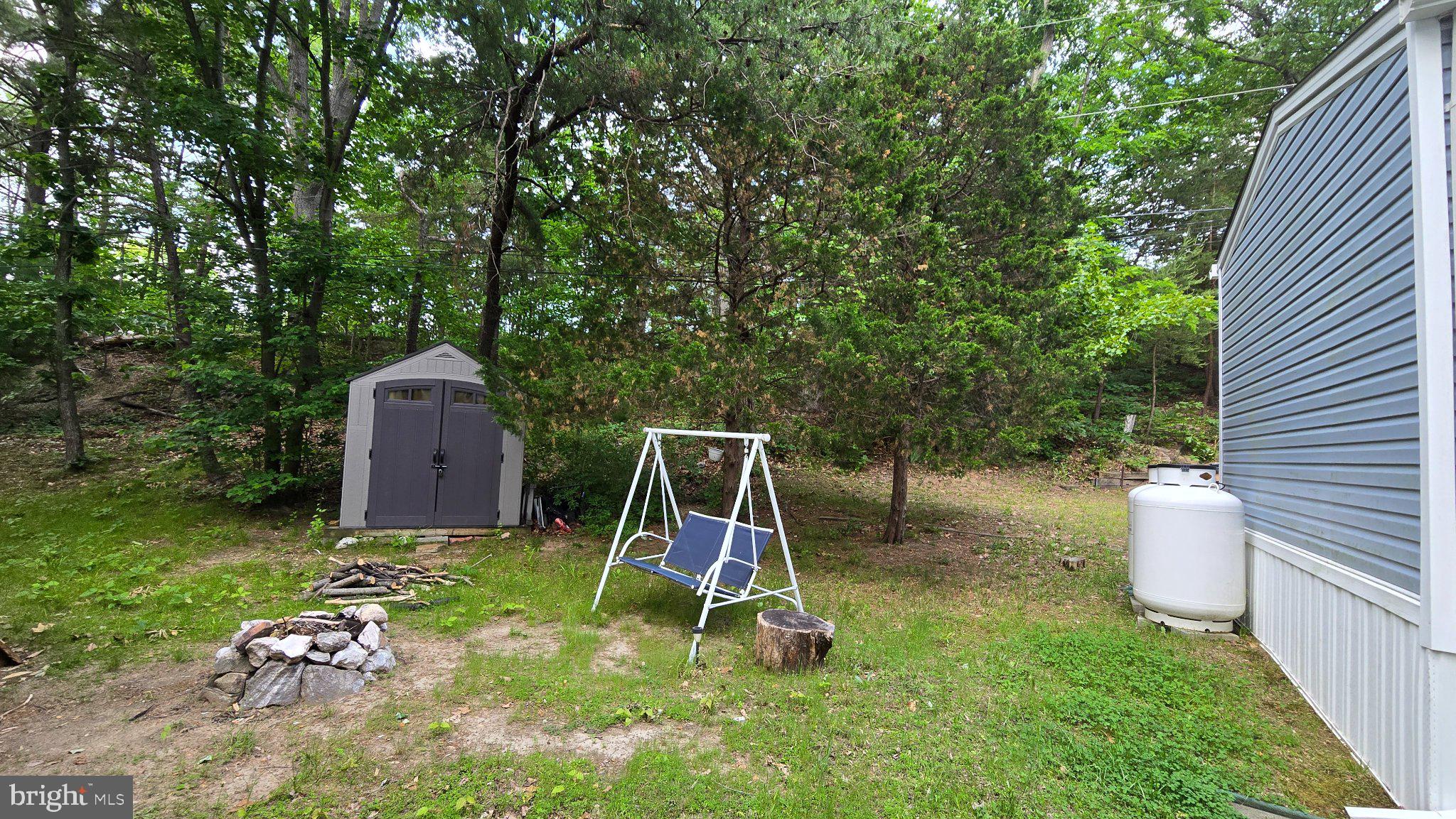 HOLIDAY MOBILE ESTATES - Residential