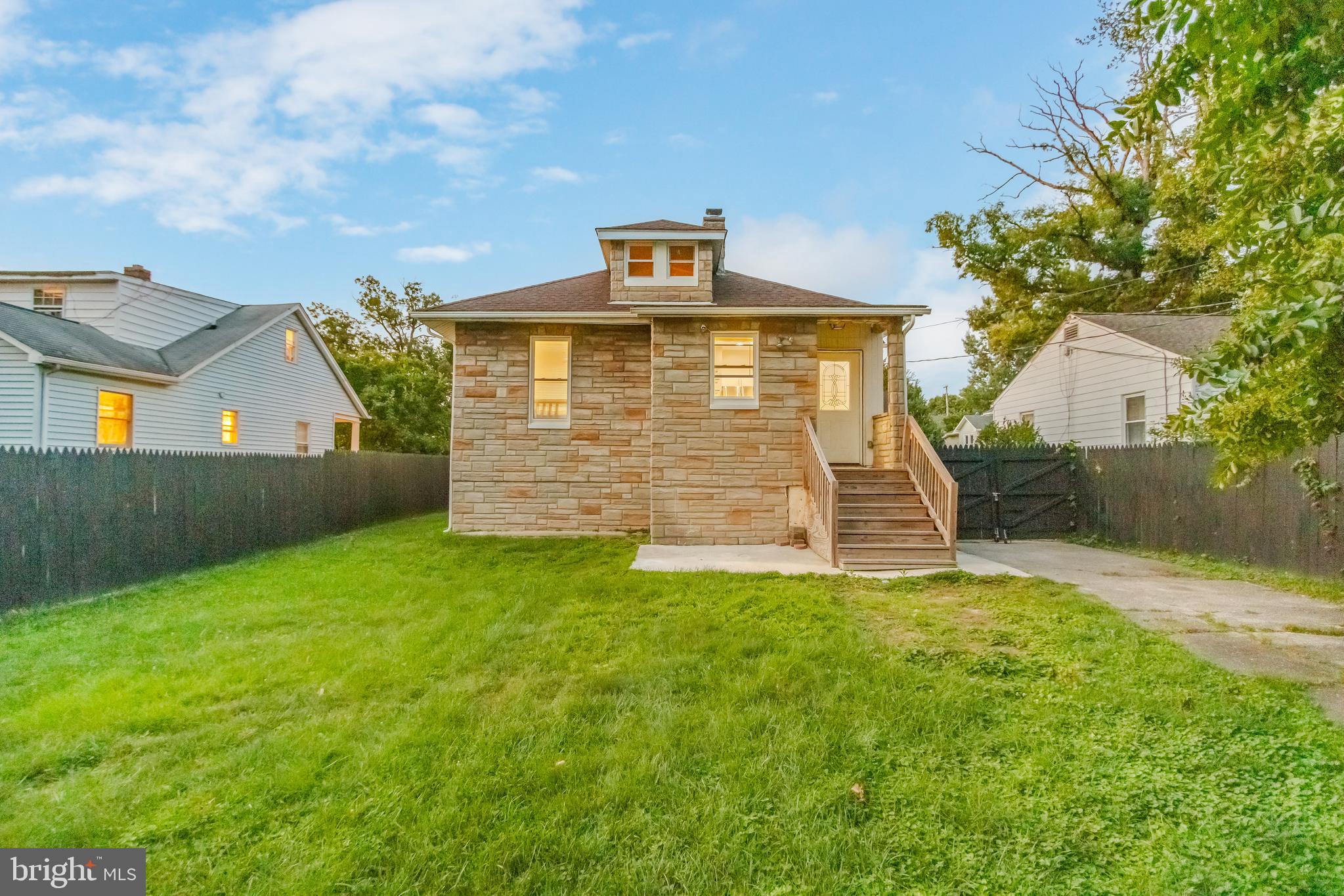 PARKVILLE - Residential