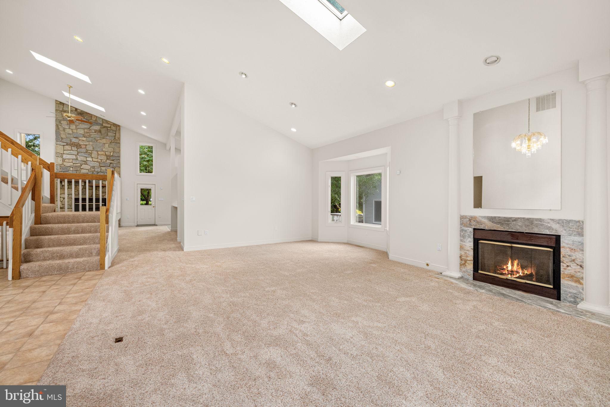 ELIZABETH GLEN - Residential