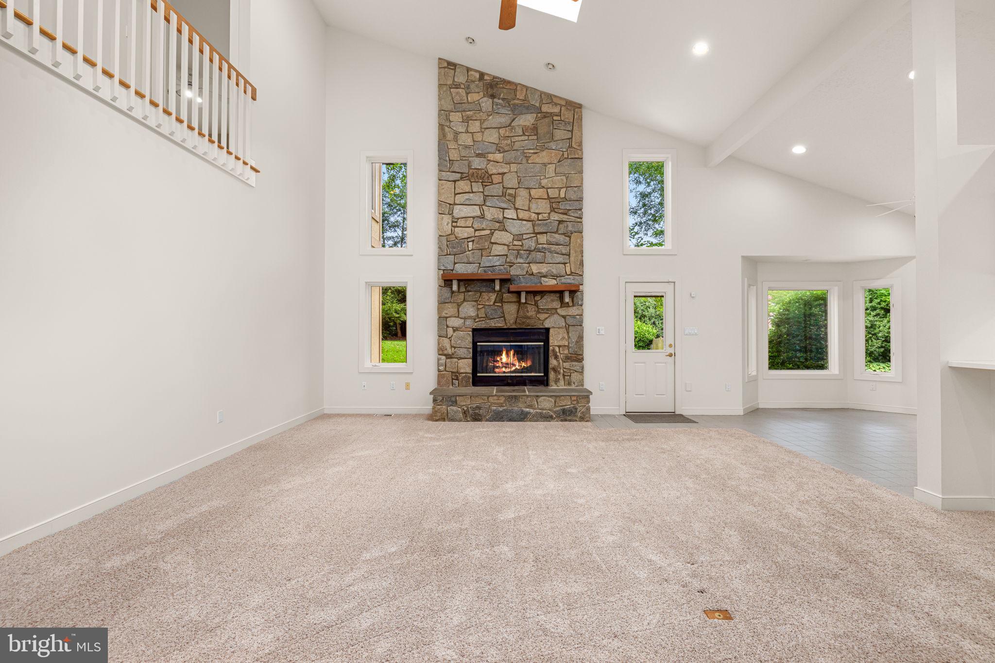 ELIZABETH GLEN - Residential