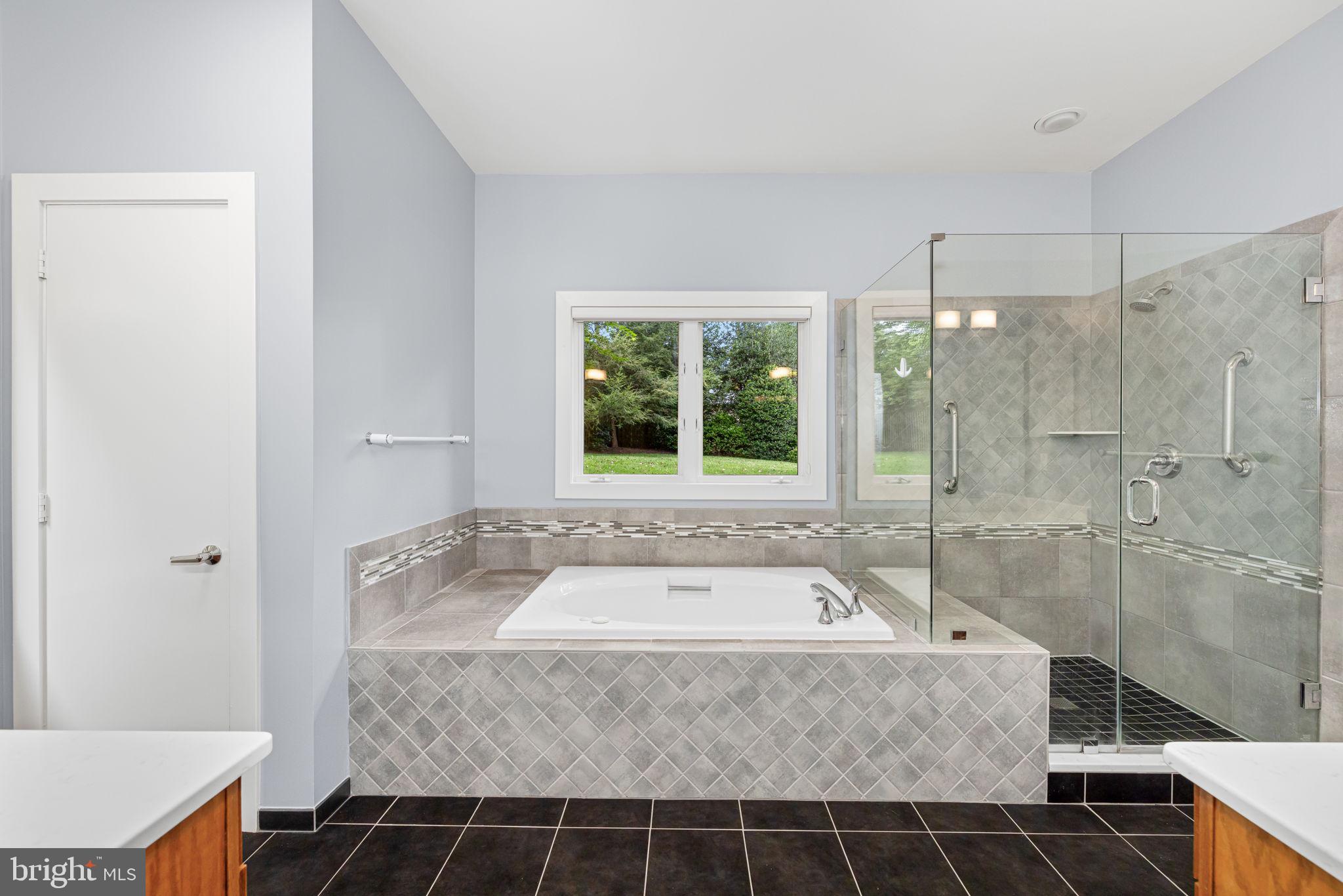 ELIZABETH GLEN - Residential