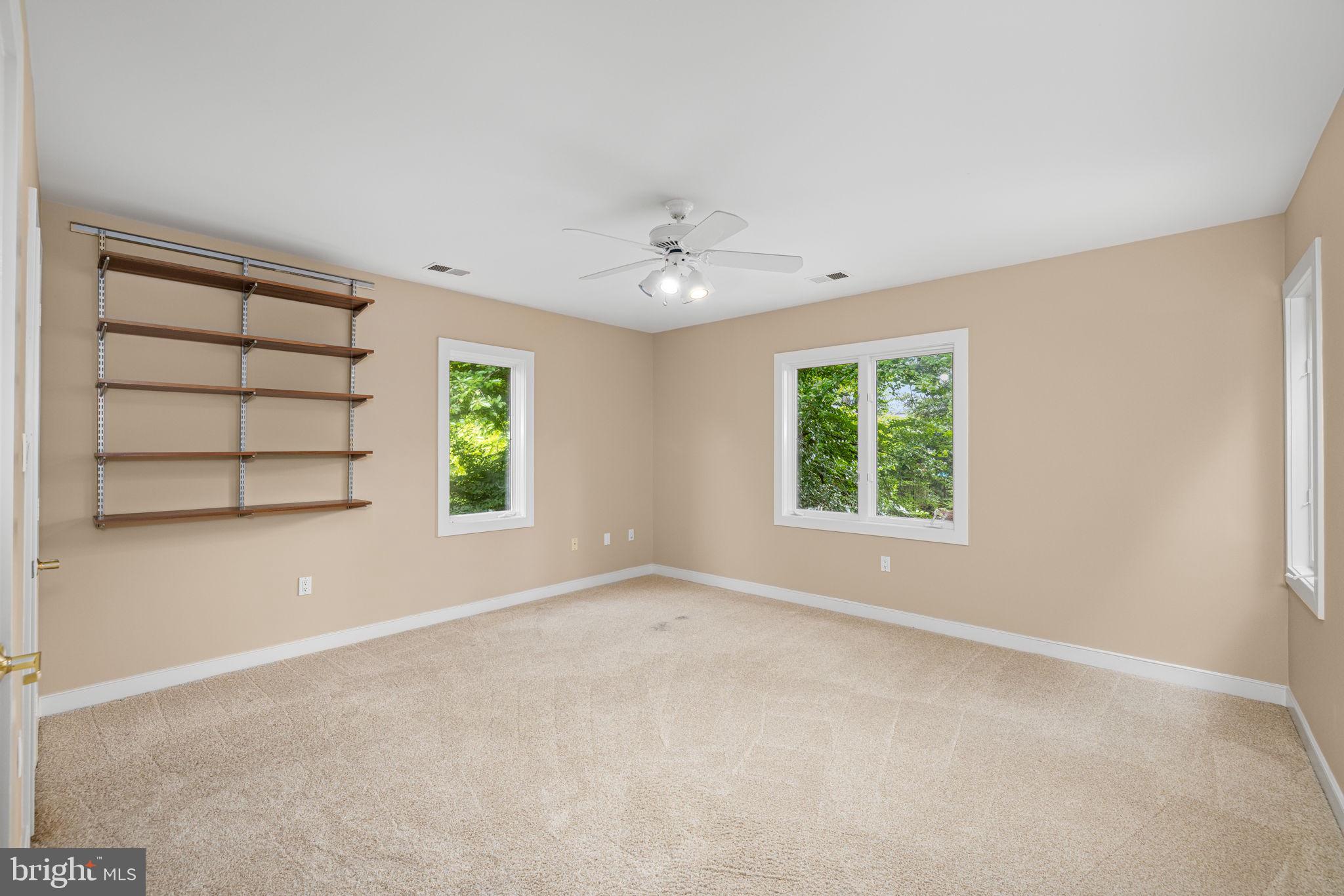 ELIZABETH GLEN - Residential