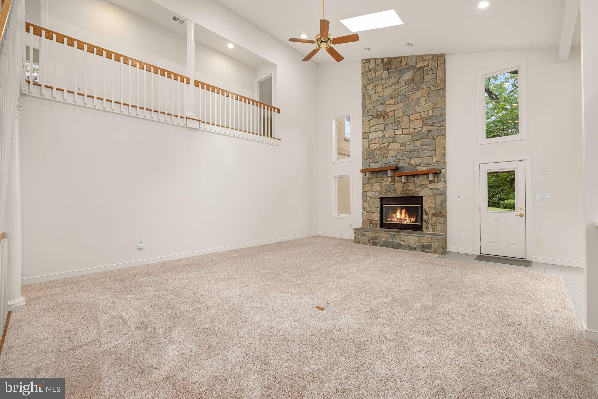 ELIZABETH GLEN - Residential