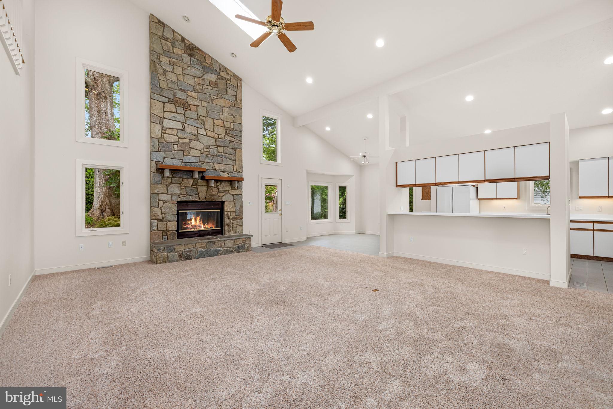 ELIZABETH GLEN - Residential