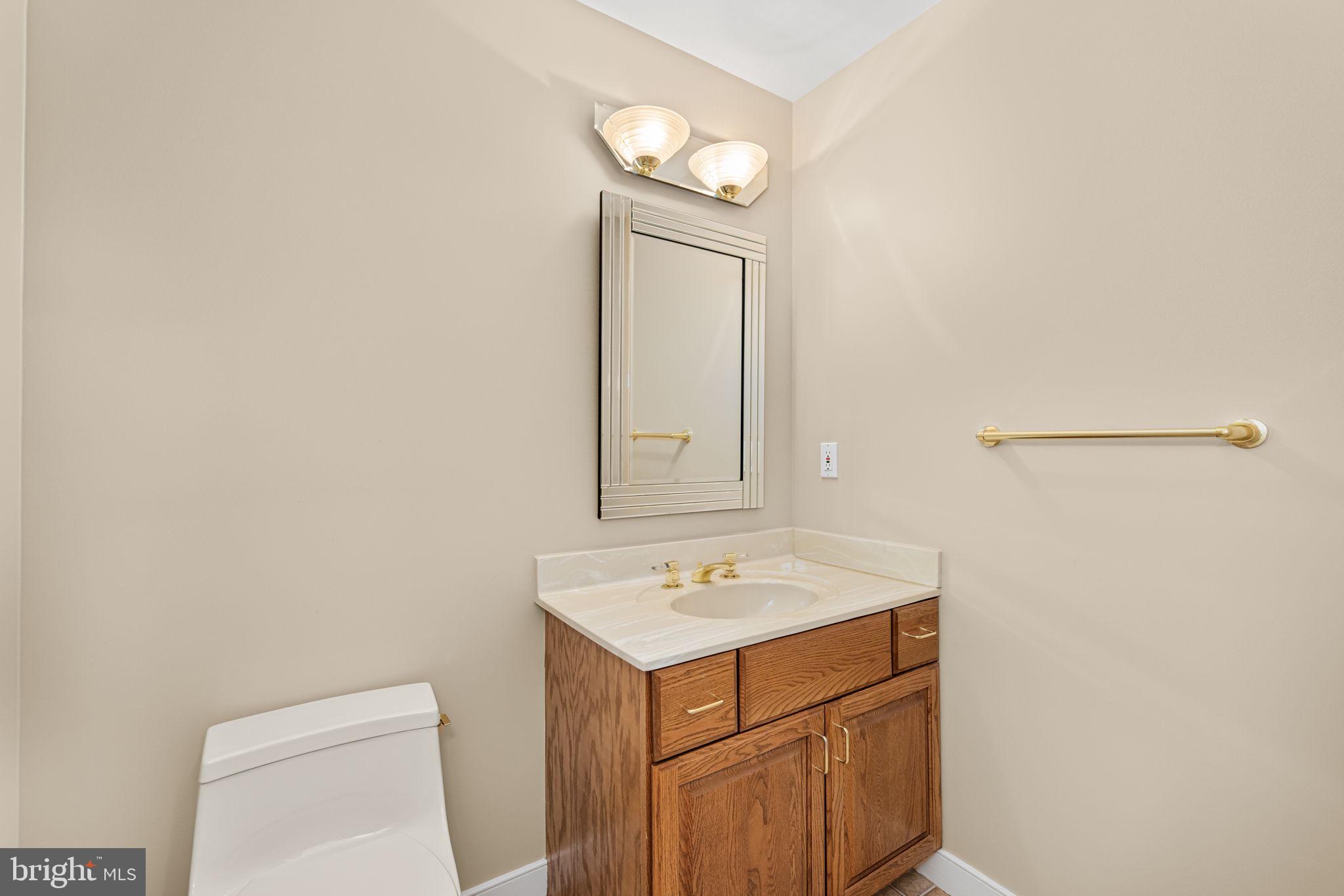 ELIZABETH GLEN - Residential