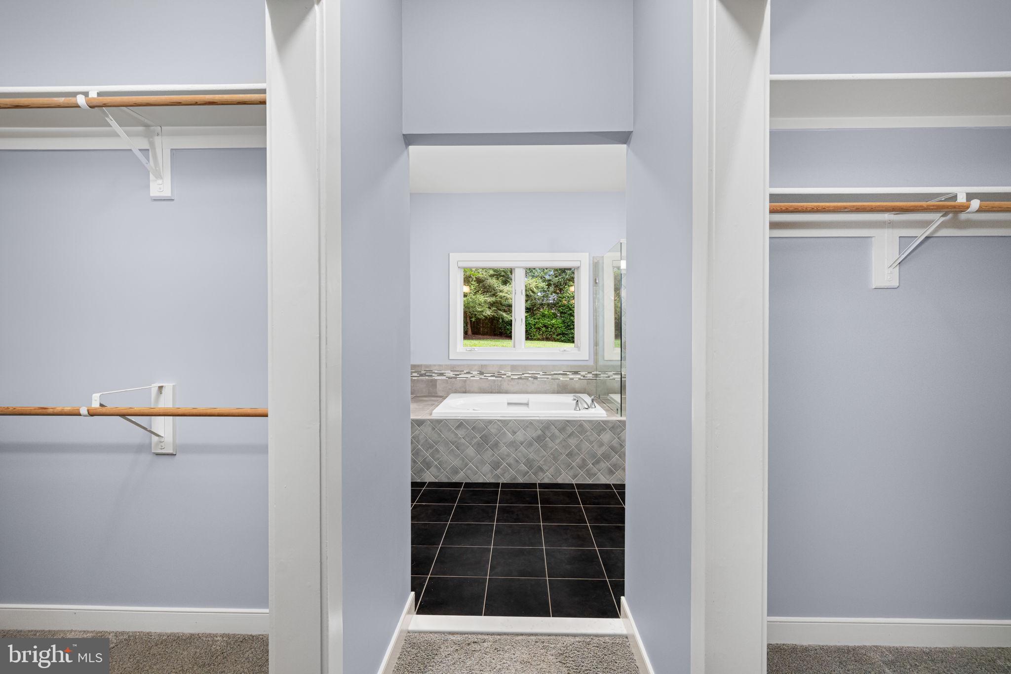 ELIZABETH GLEN - Residential