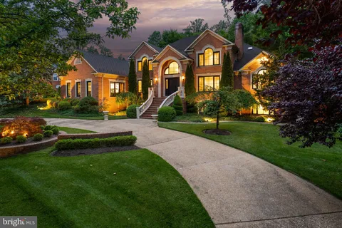 1102 Mill Ridge, McLean, VA MLS: VAFX2241016