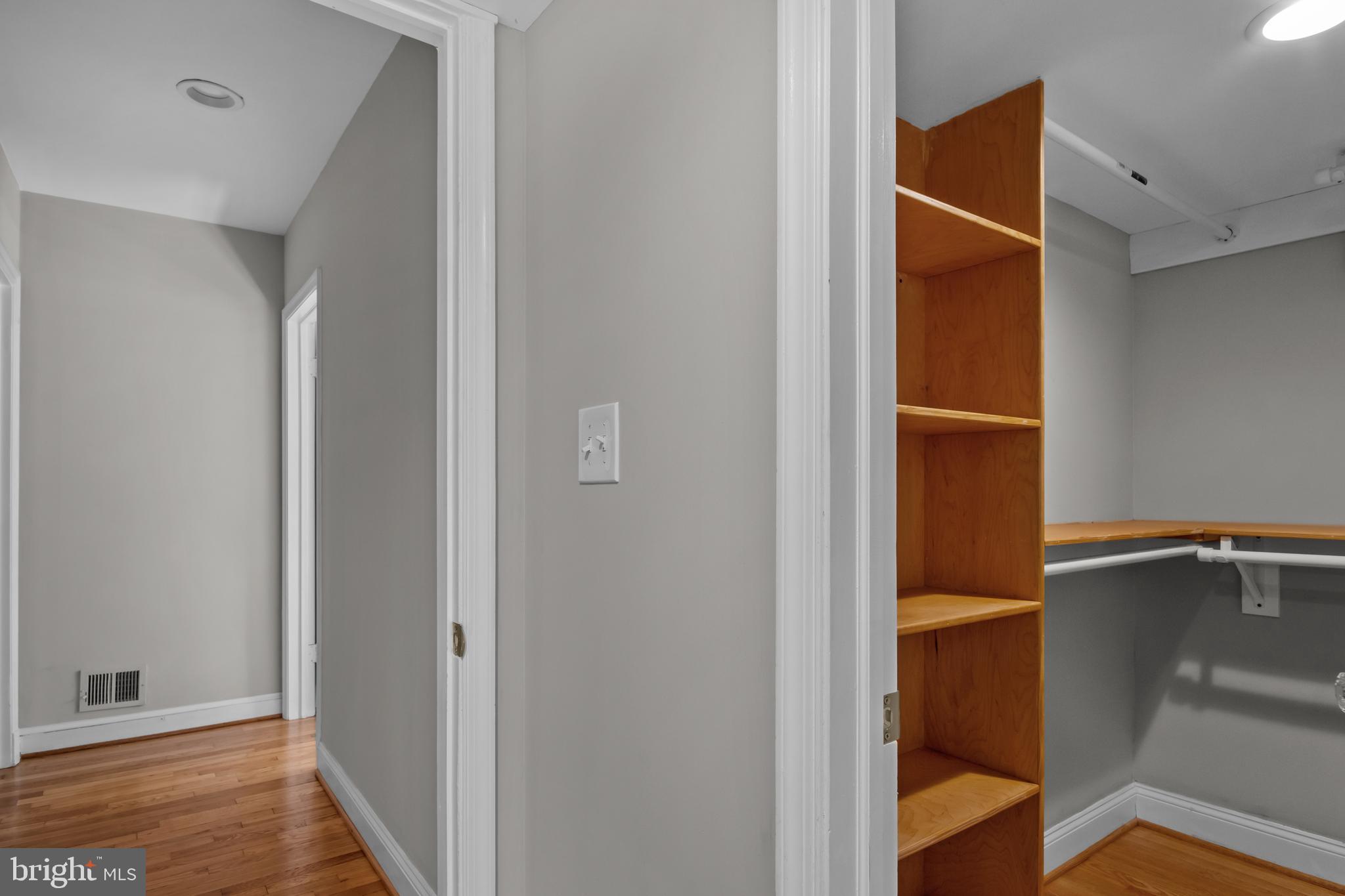 COLUMBIA FOREST - Residential