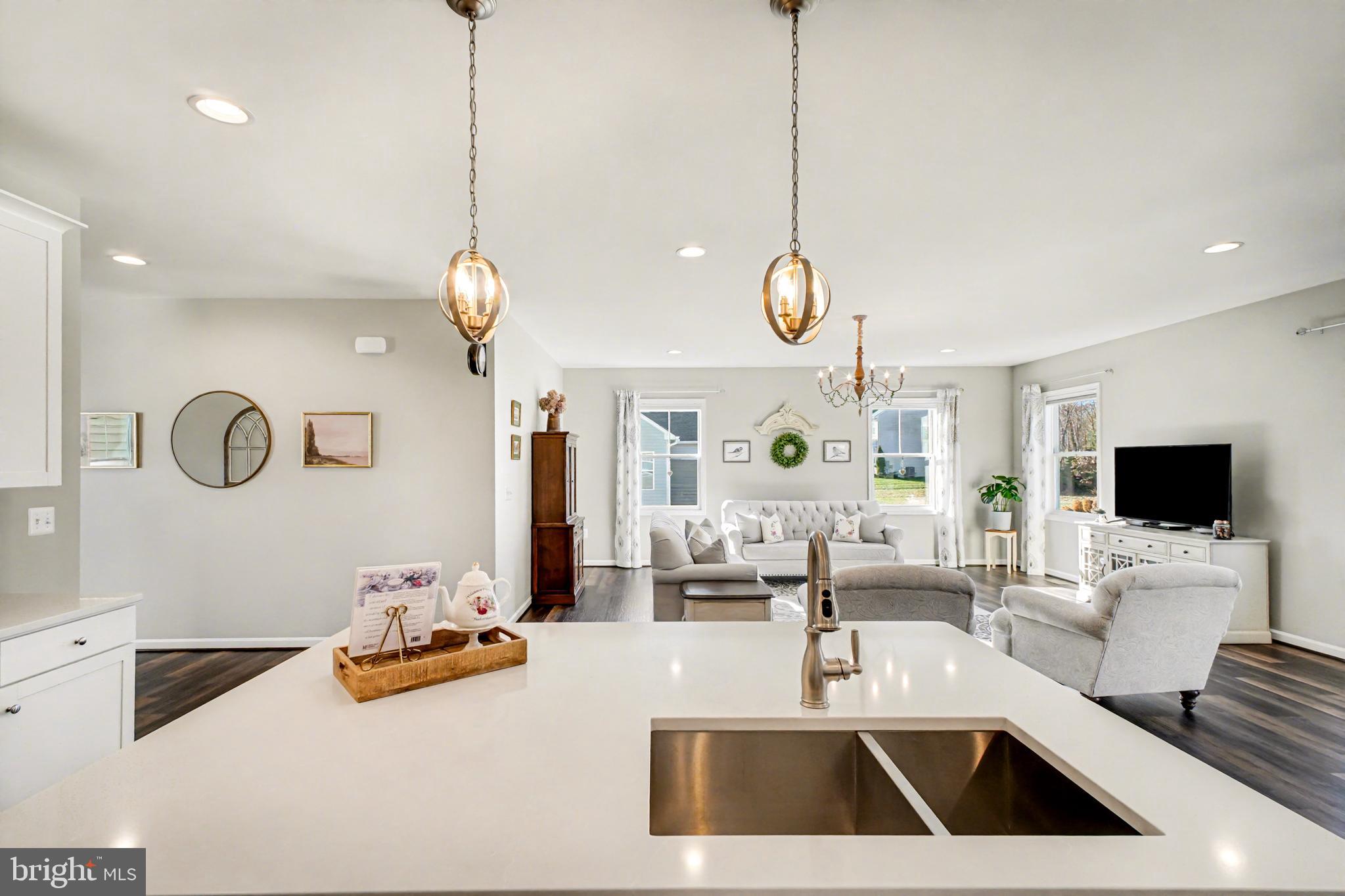 LIBERTY HALL - Residential