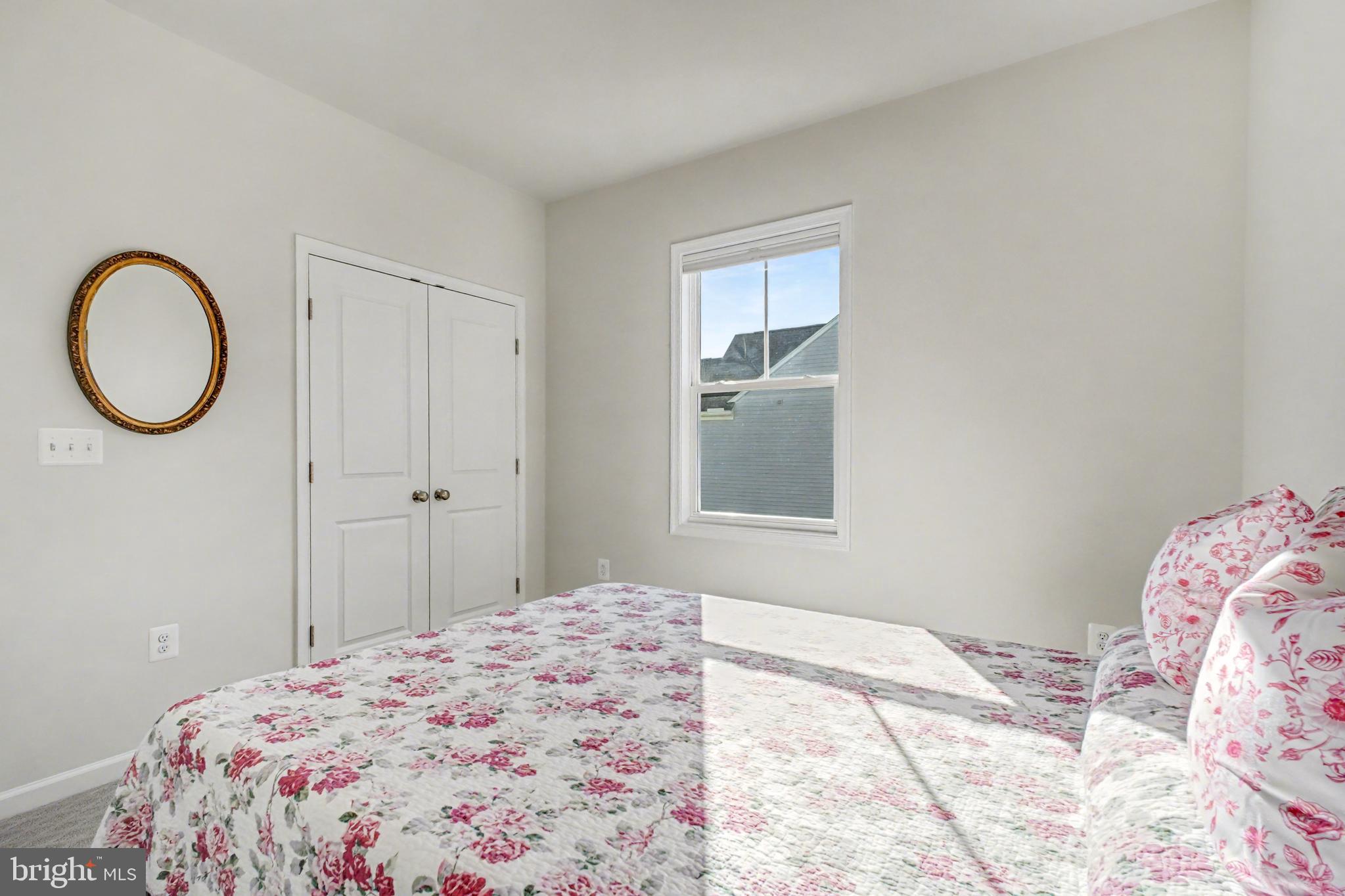 LIBERTY HALL - Residential