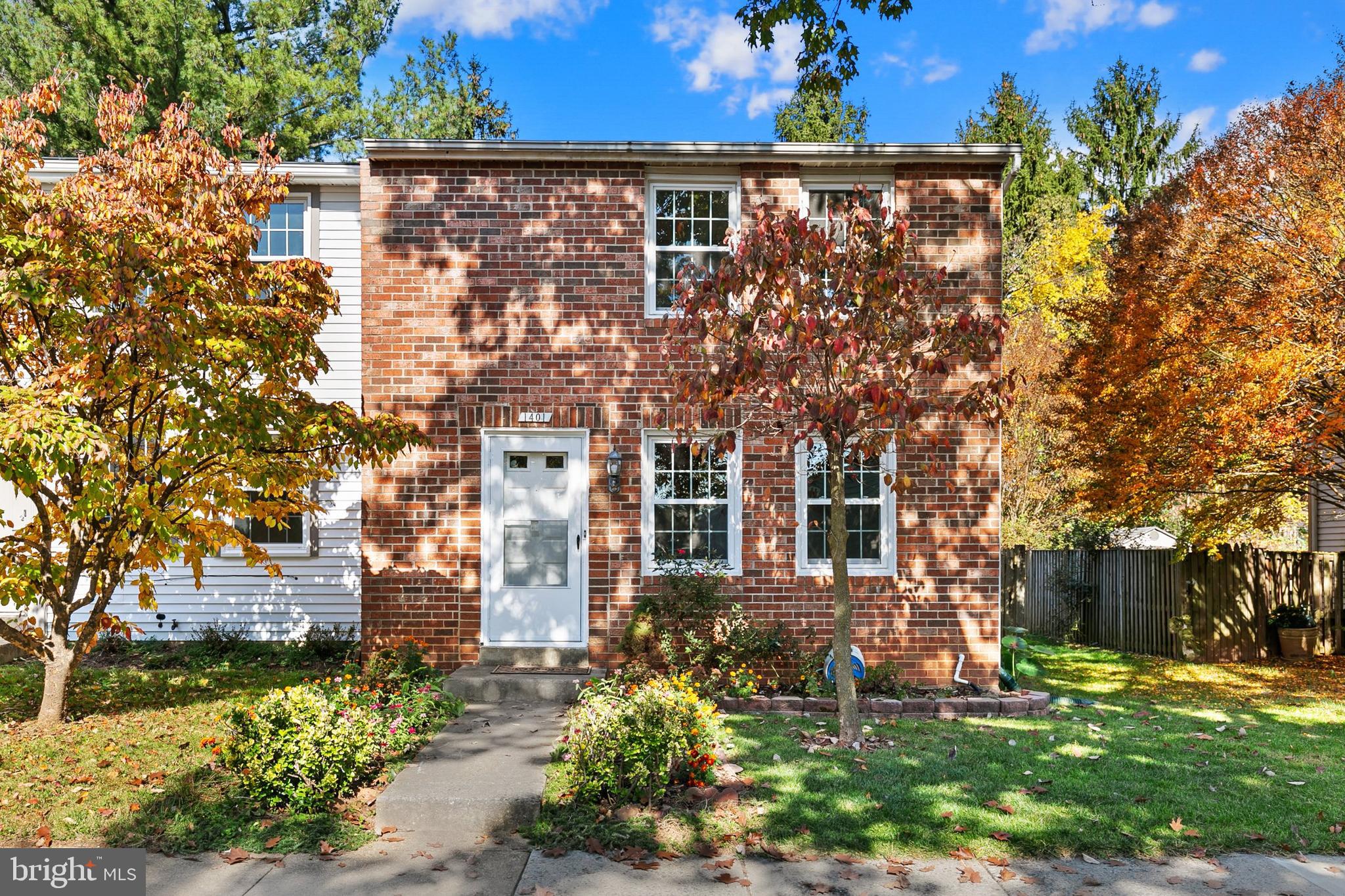 OAK SPRINGS - Residential