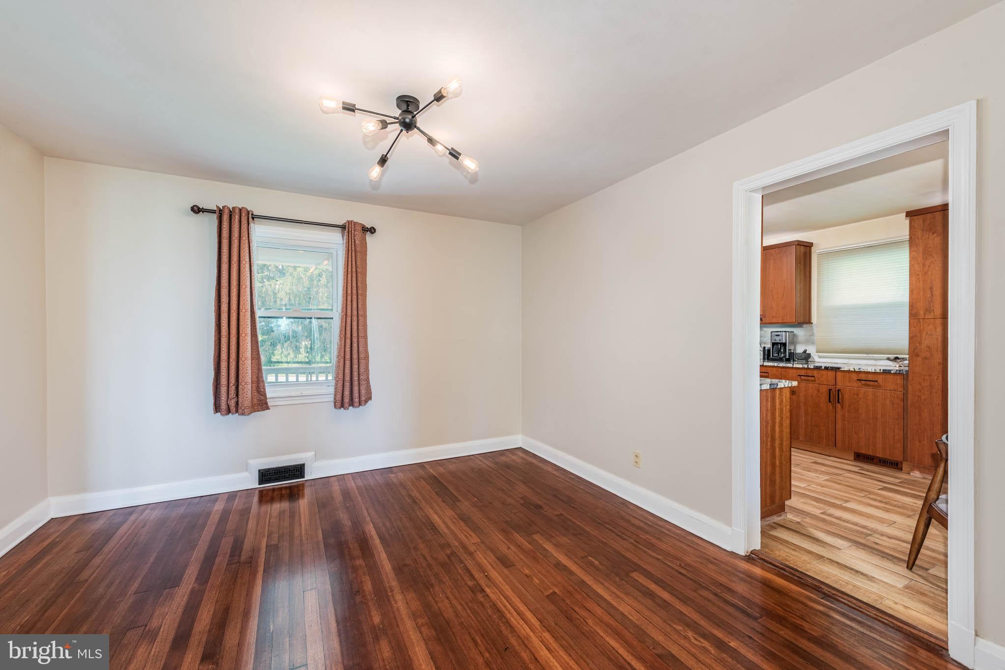 GREEN SPRING VALLEY - Residential