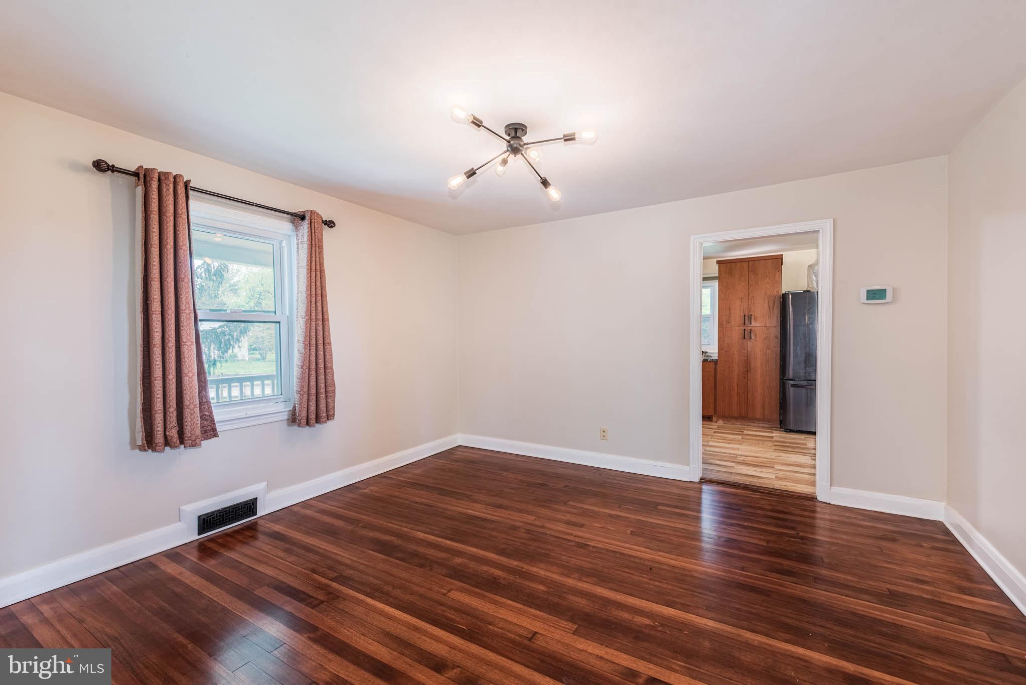 GREEN SPRING VALLEY - Residential