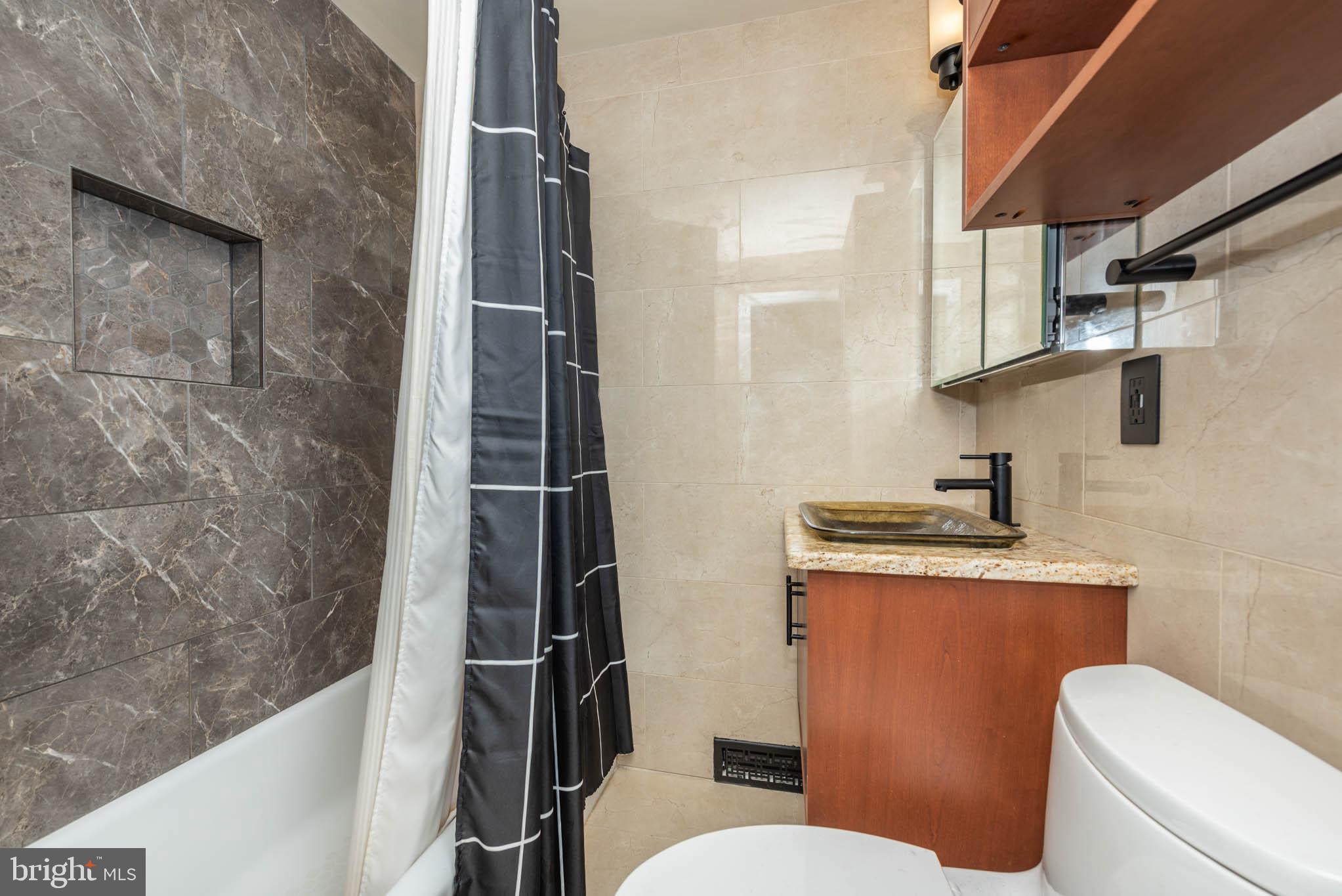 GREEN SPRING VALLEY - Residential