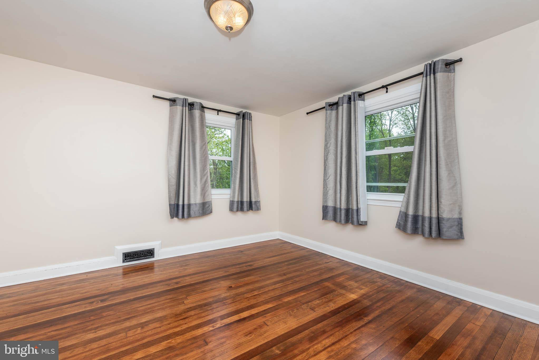 GREEN SPRING VALLEY - Residential