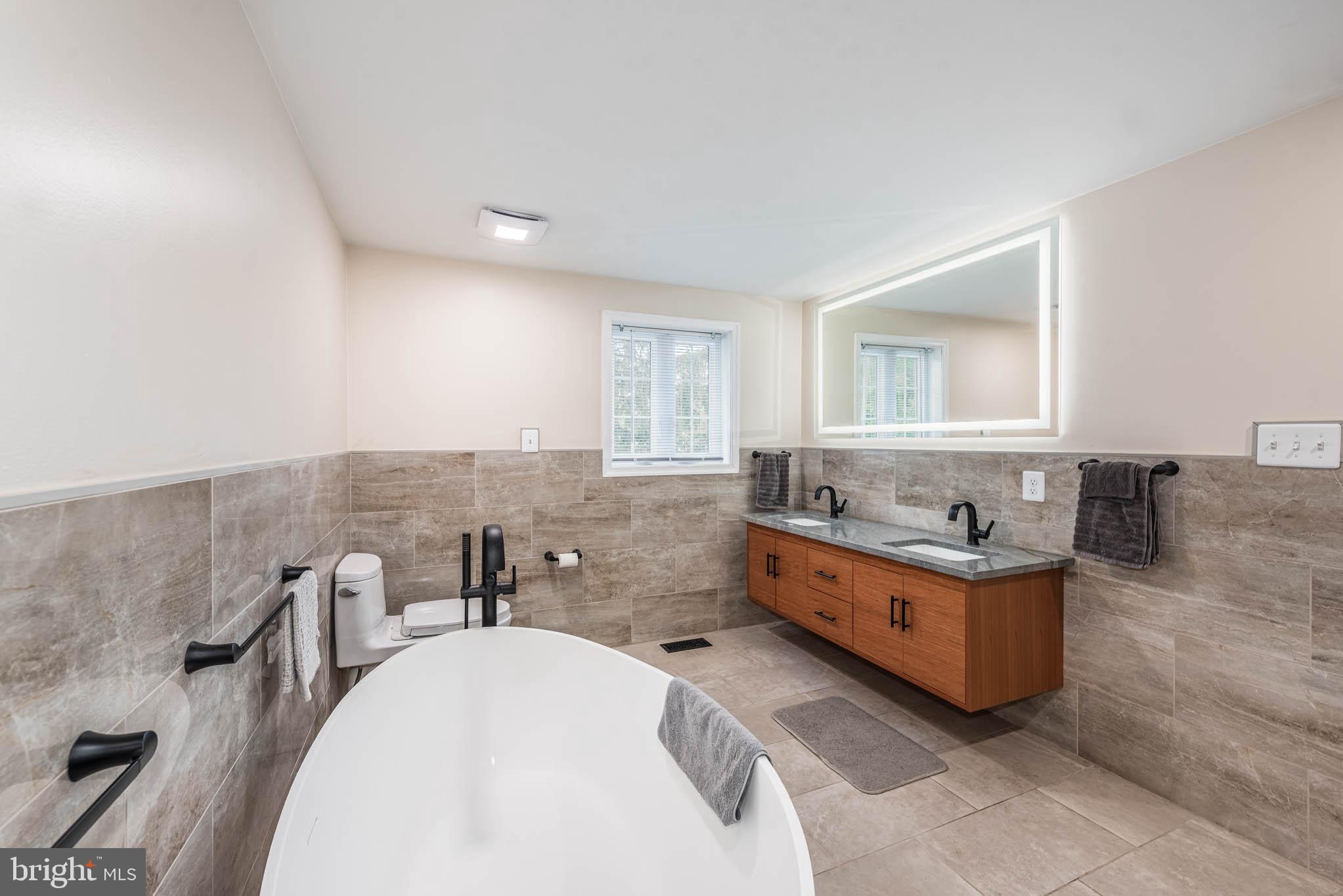 GREEN SPRING VALLEY - Residential