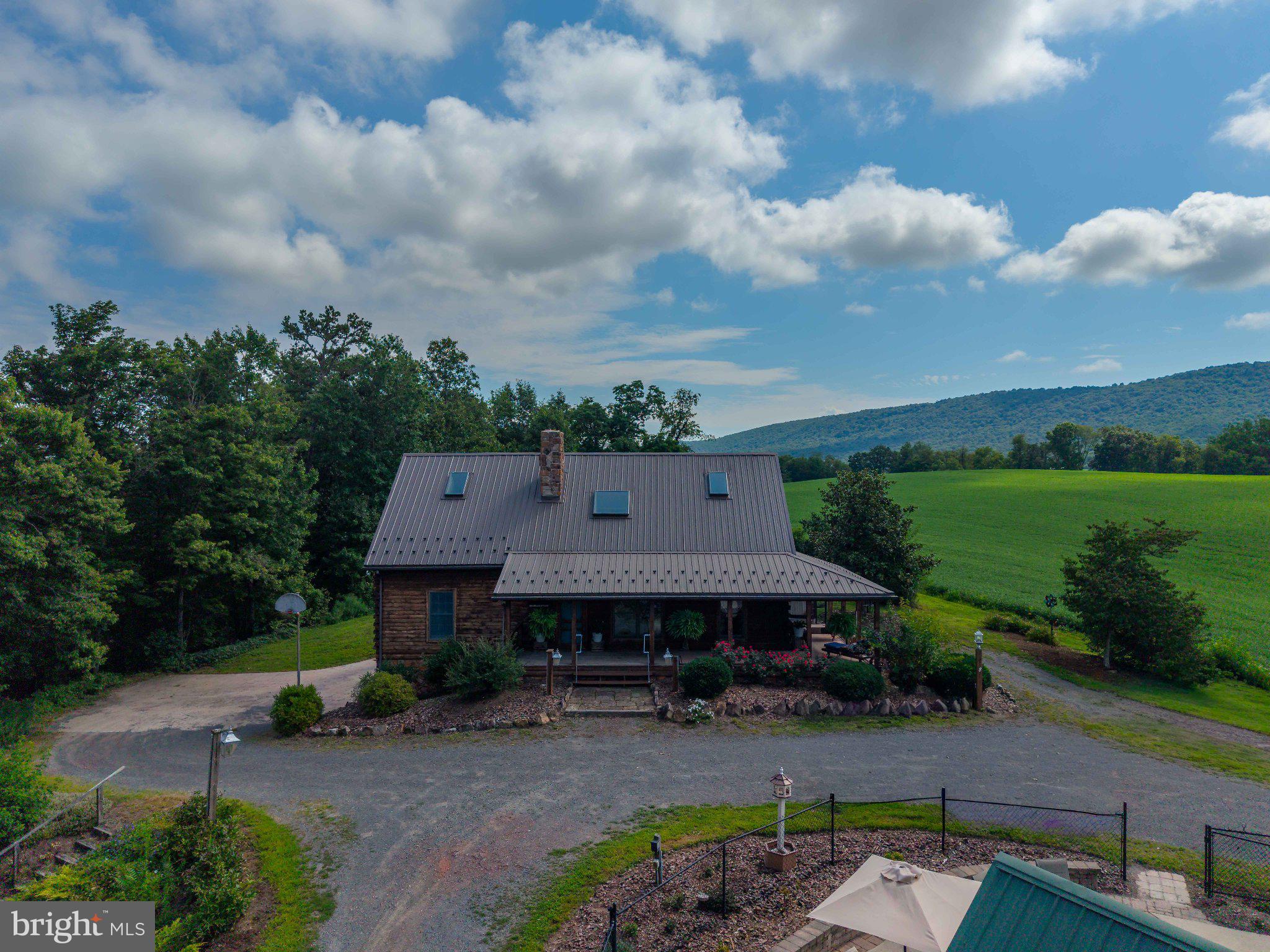 860 OLD FERRY ROAD