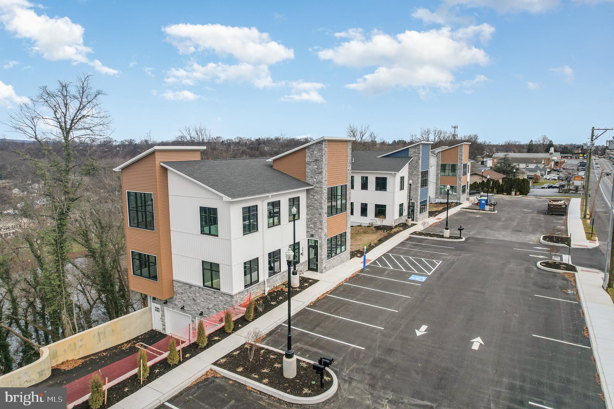 CAMP HILL - Commercial Sale