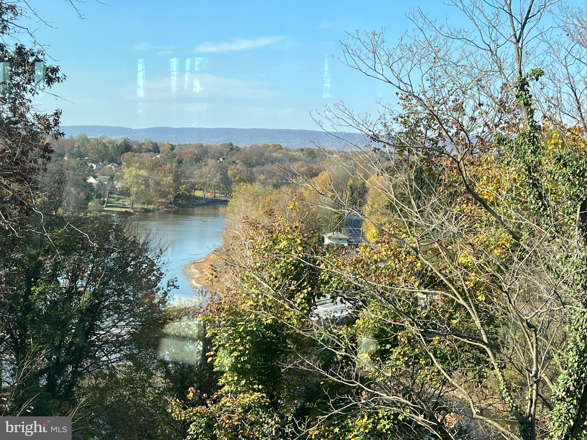 CAMP HILL - Commercial Sale