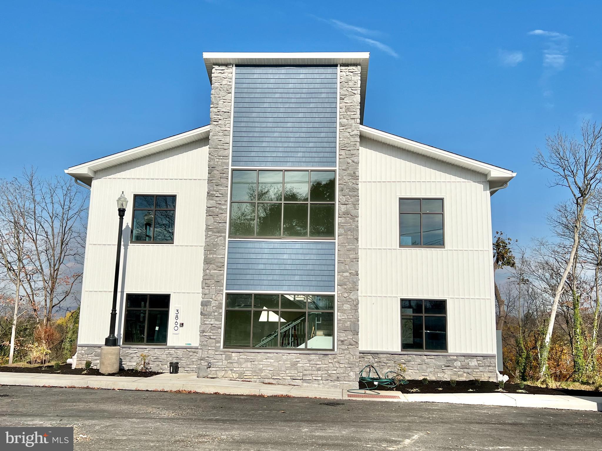 CAMP HILL - Commercial Sale