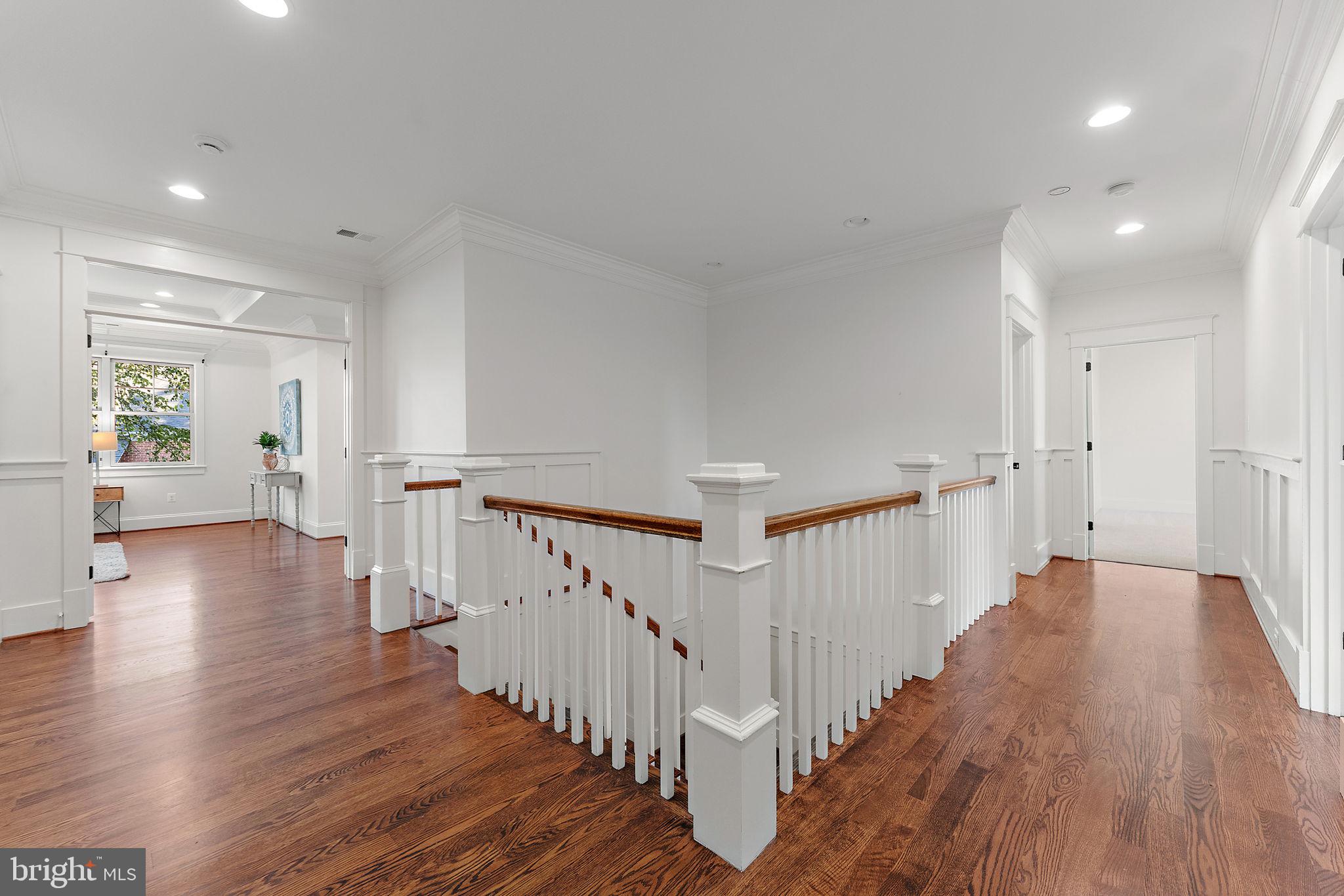 MINOR HILL - Residential