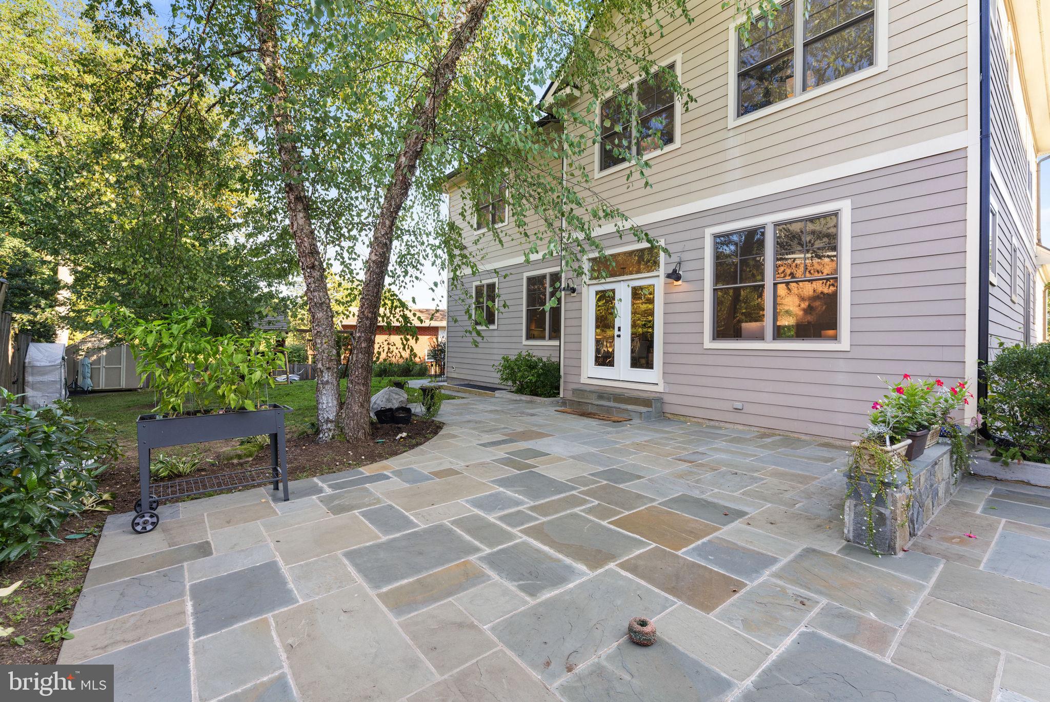 MINOR HILL - Residential