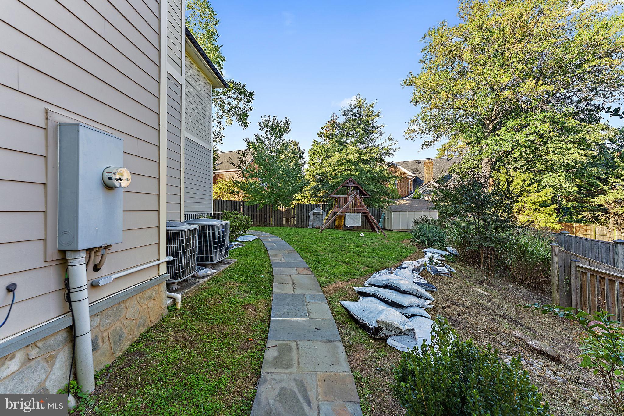 MINOR HILL - Residential