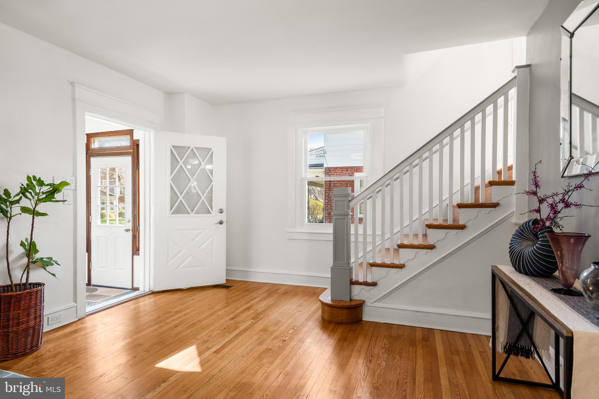 606 VALLEY ROAD