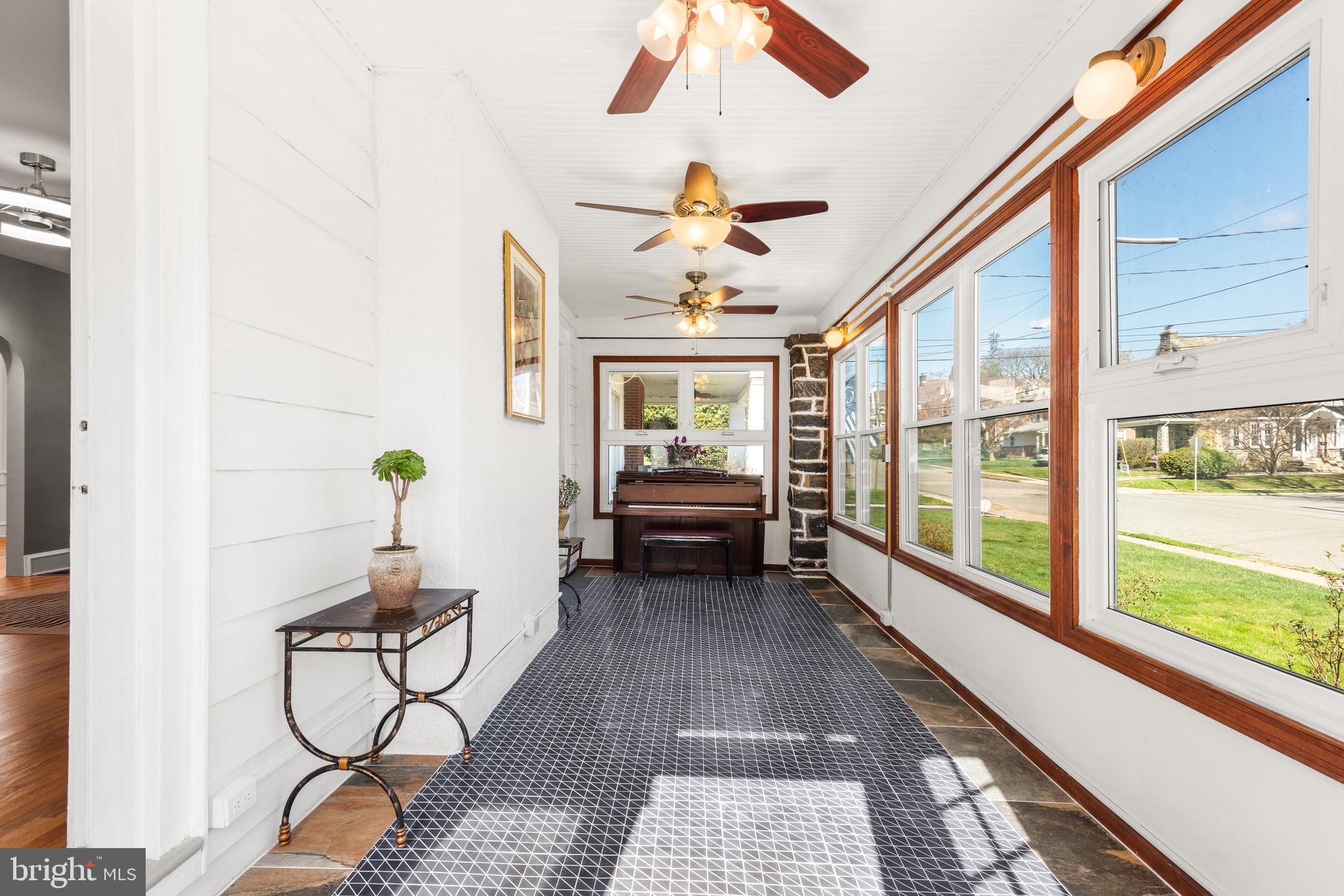 606 VALLEY ROAD