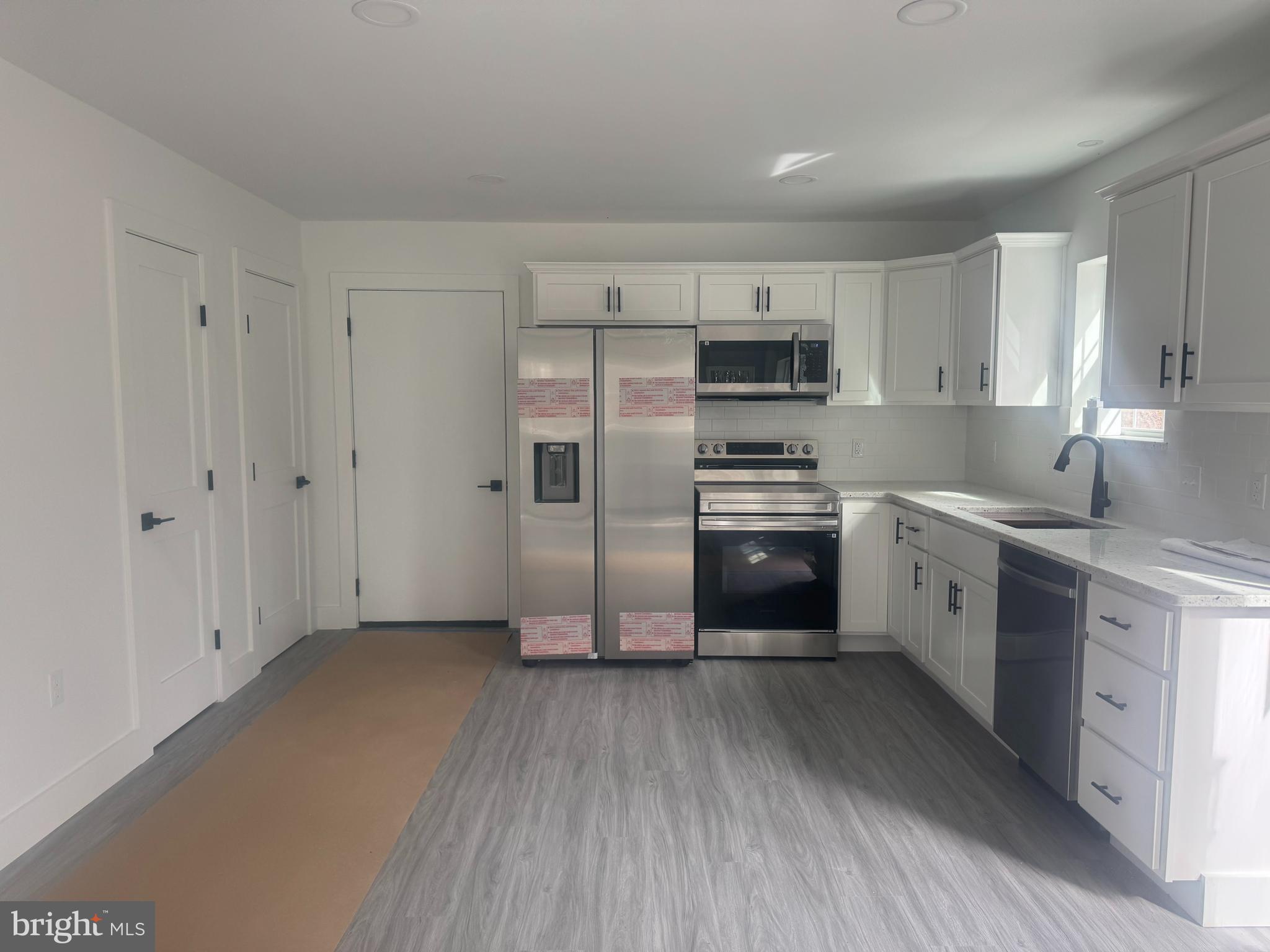 EAGLE ROCK RESORT - Residential