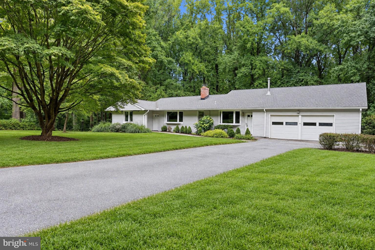 2555 SAND HILL