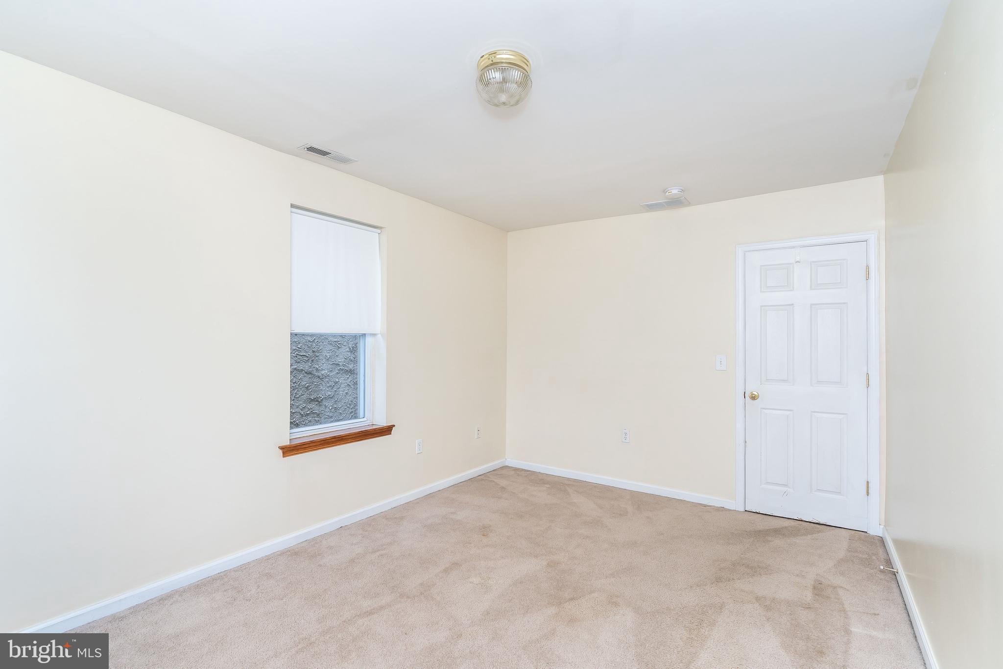 WASHINGTON VILLAGE - Residential Lease