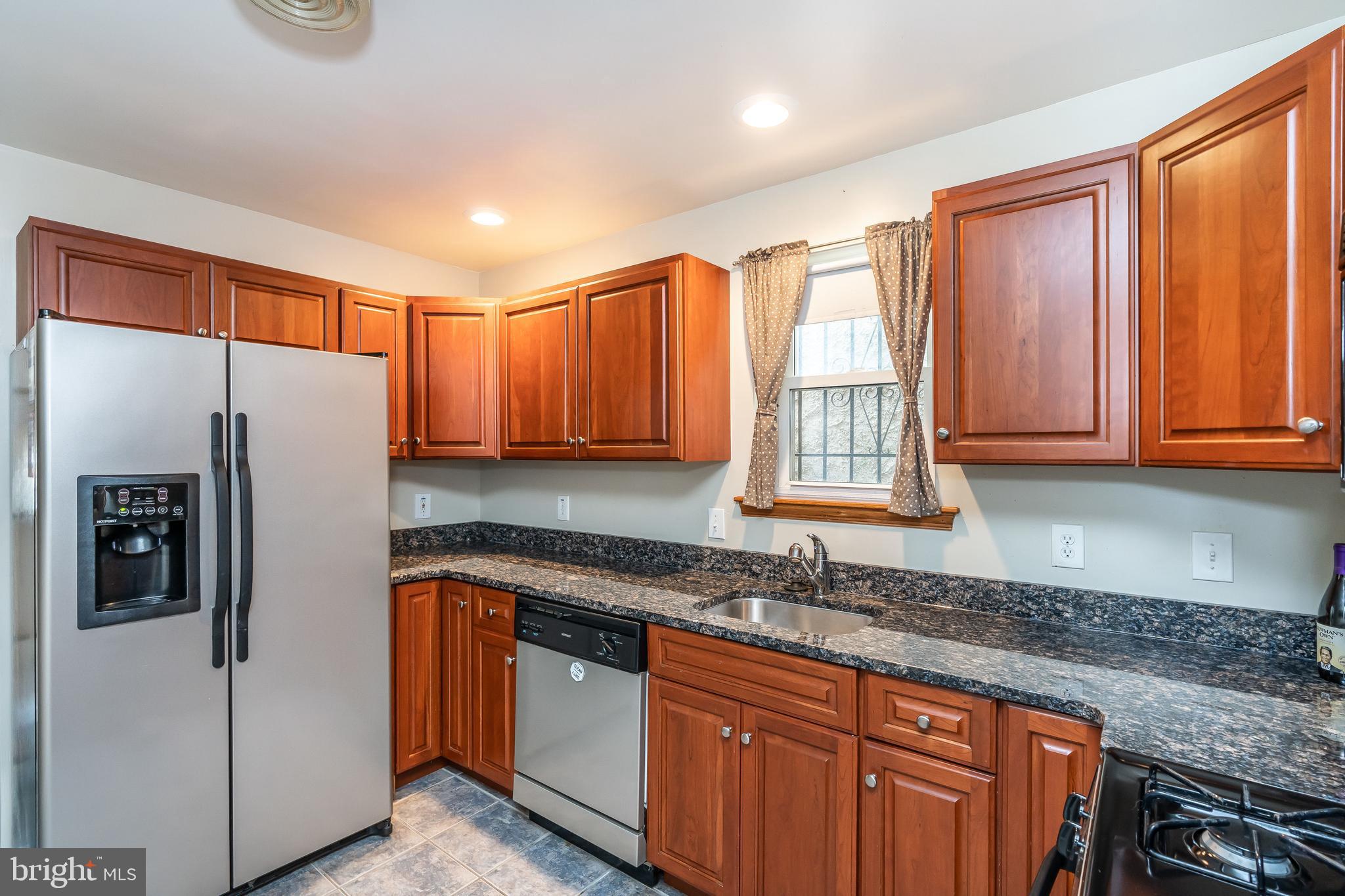 WASHINGTON VILLAGE - Residential Lease