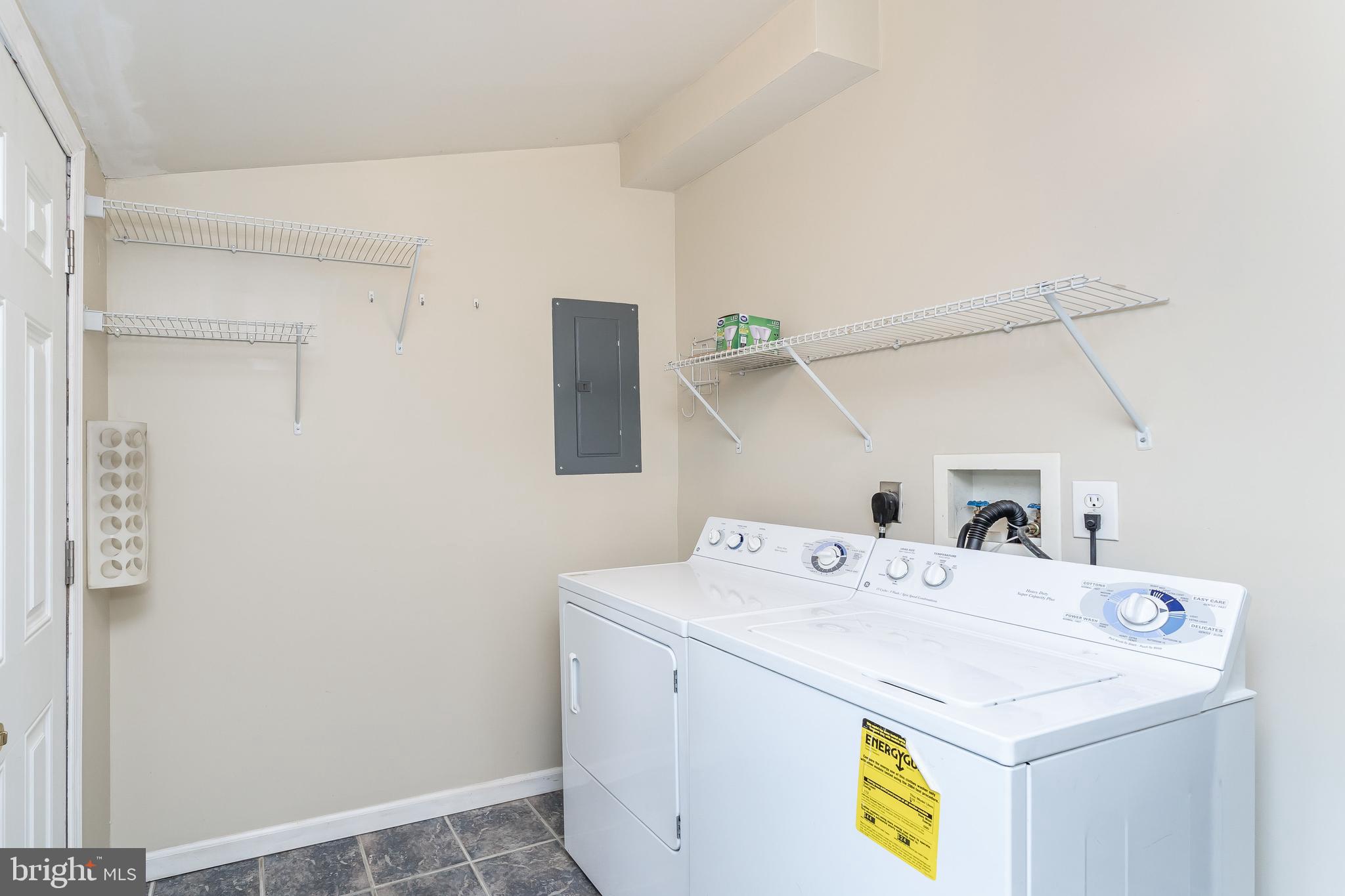 WASHINGTON VILLAGE - Residential Lease