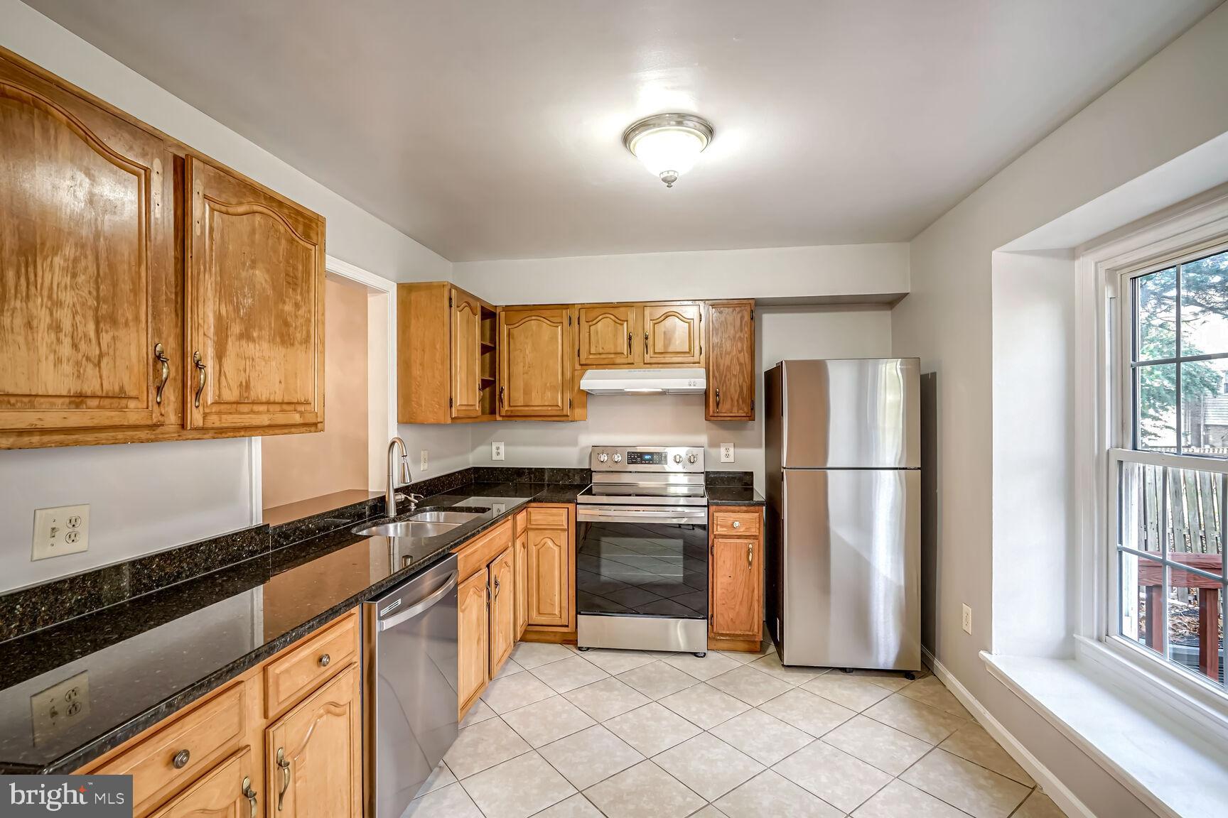 LAKEPOINTE - Residential Lease