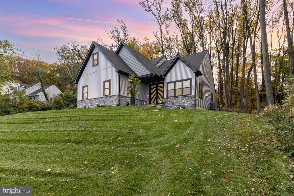 Photo of 2808 Spring Valley Road, LANCASTER, PA 17601 (MLS # PALA2078704)