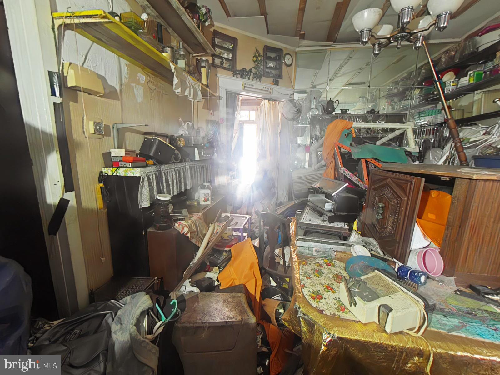 2742 N RINGGOLD STREET