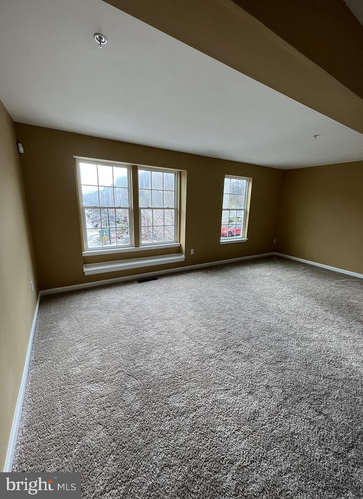 VILLAGE TOWNS - Residential