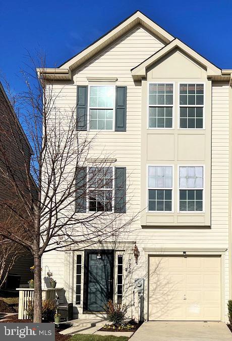 VILLAGE TOWNS - Residential