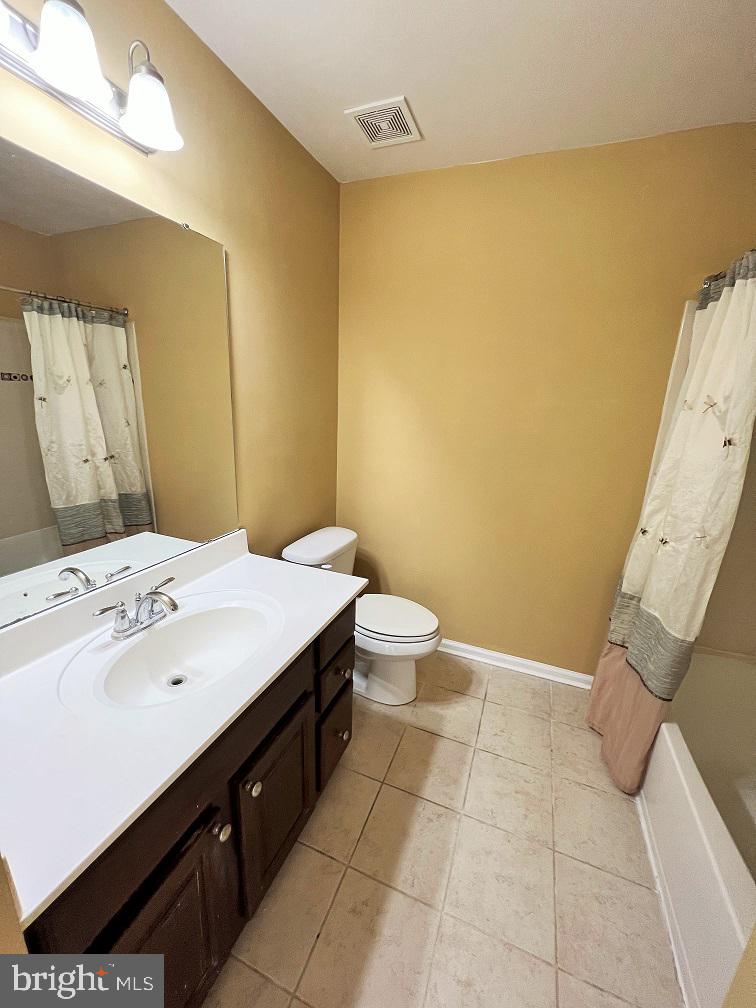 VILLAGE TOWNS - Residential