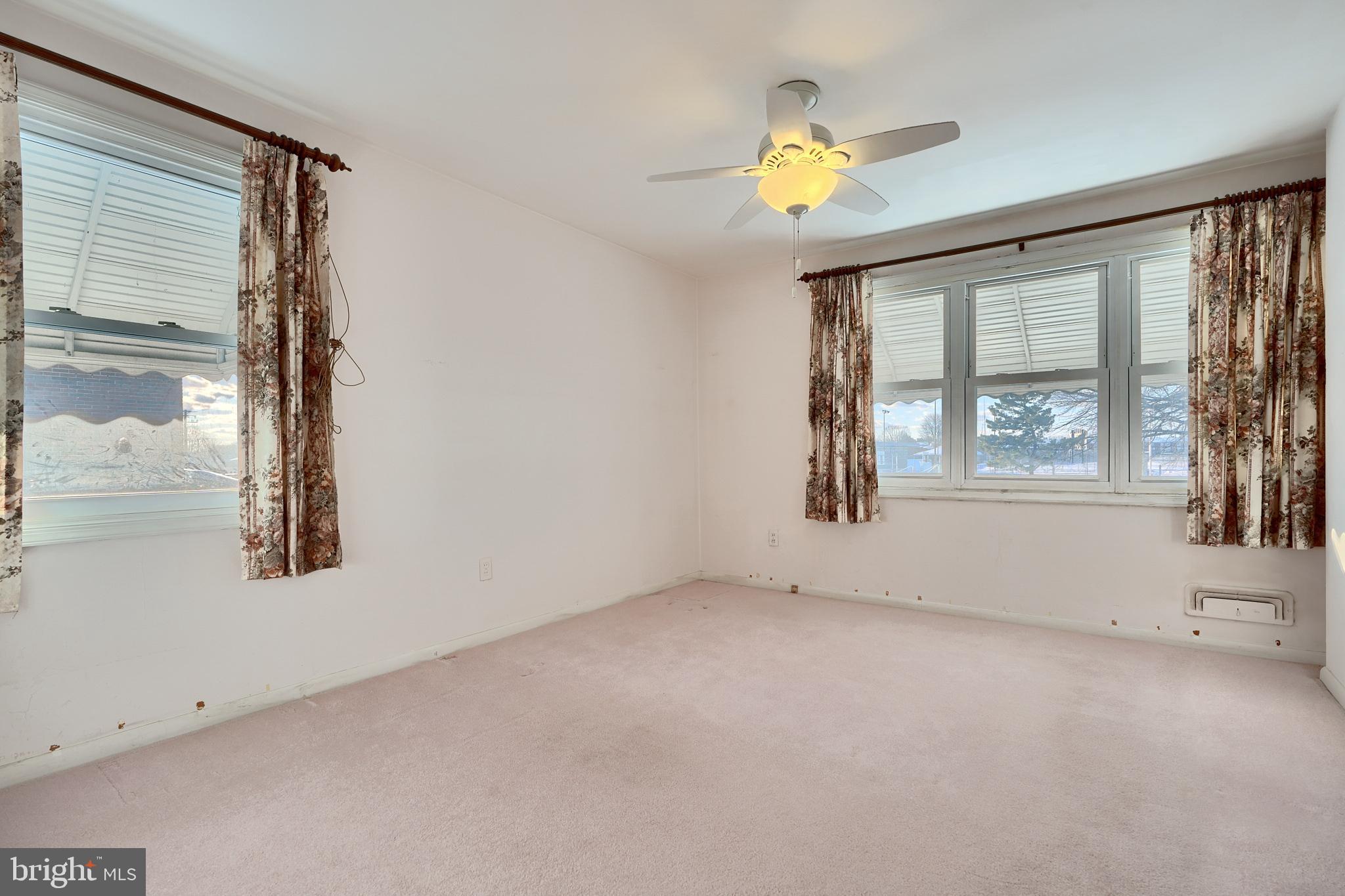 EASTCREST - Residential