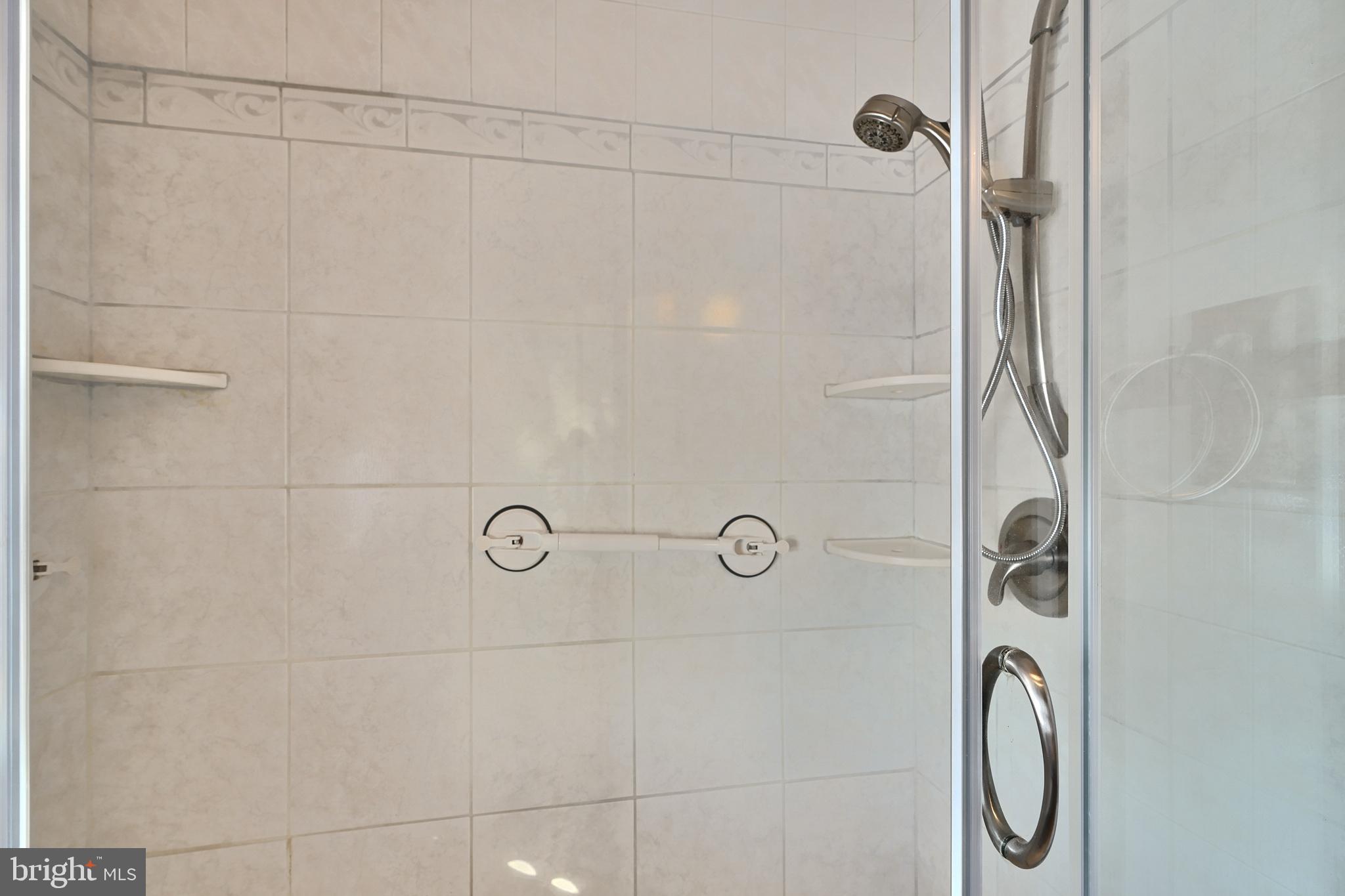 EASTCREST - Residential