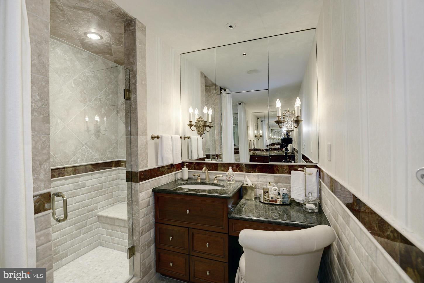 AVENEL - Residential