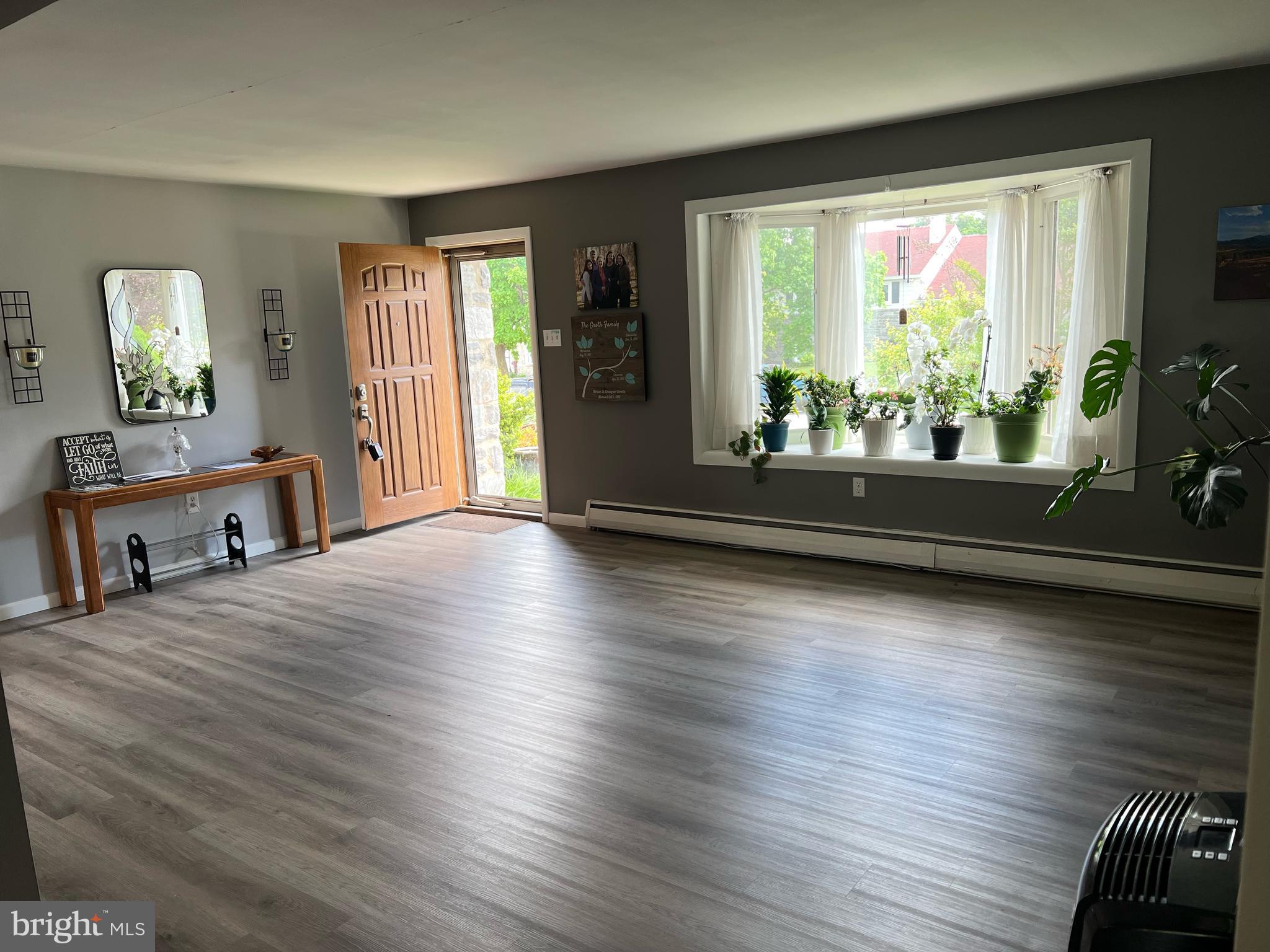 KING OF PRUSSIA - Residential