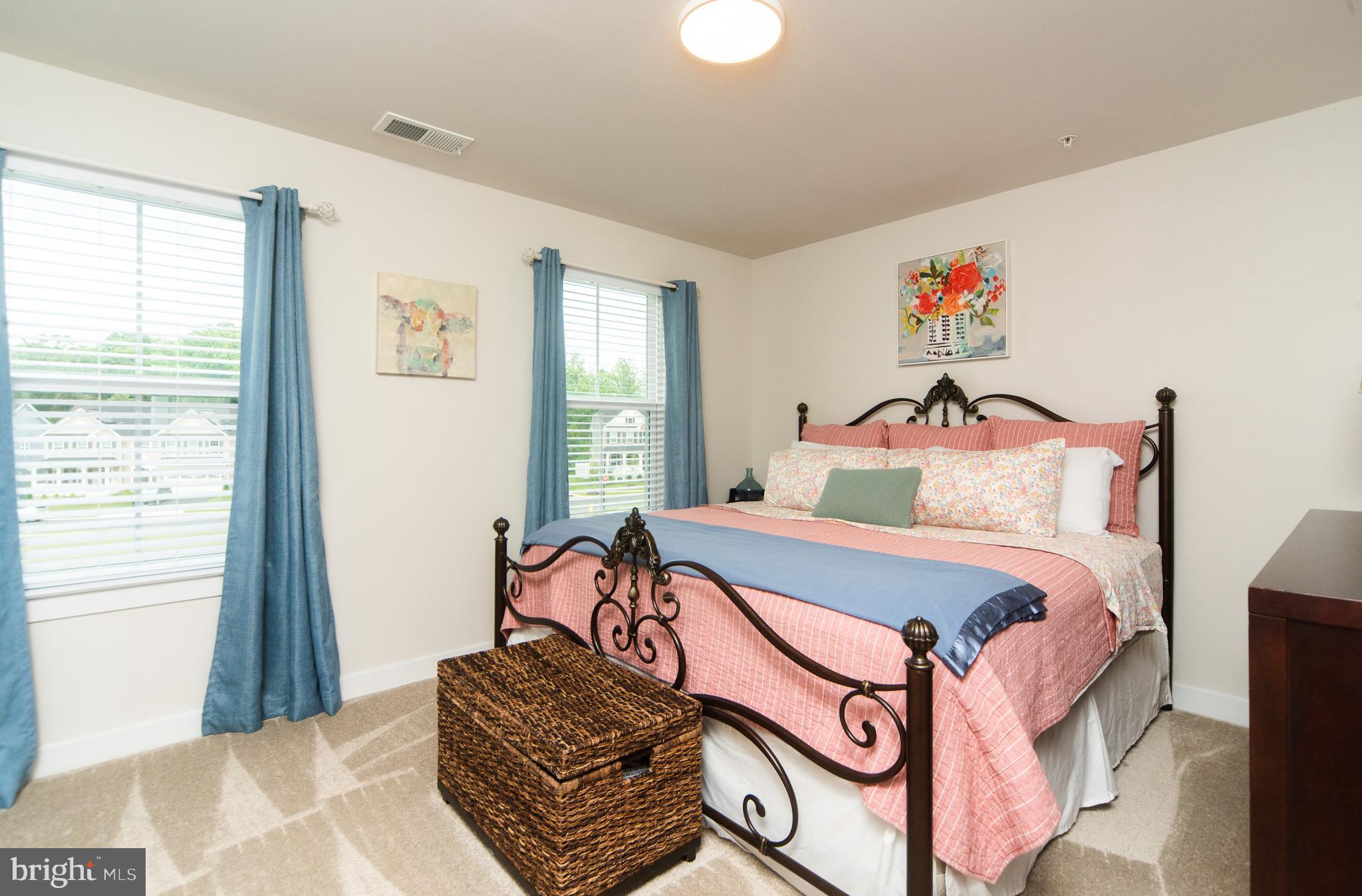 TWO RIVERS - Residential