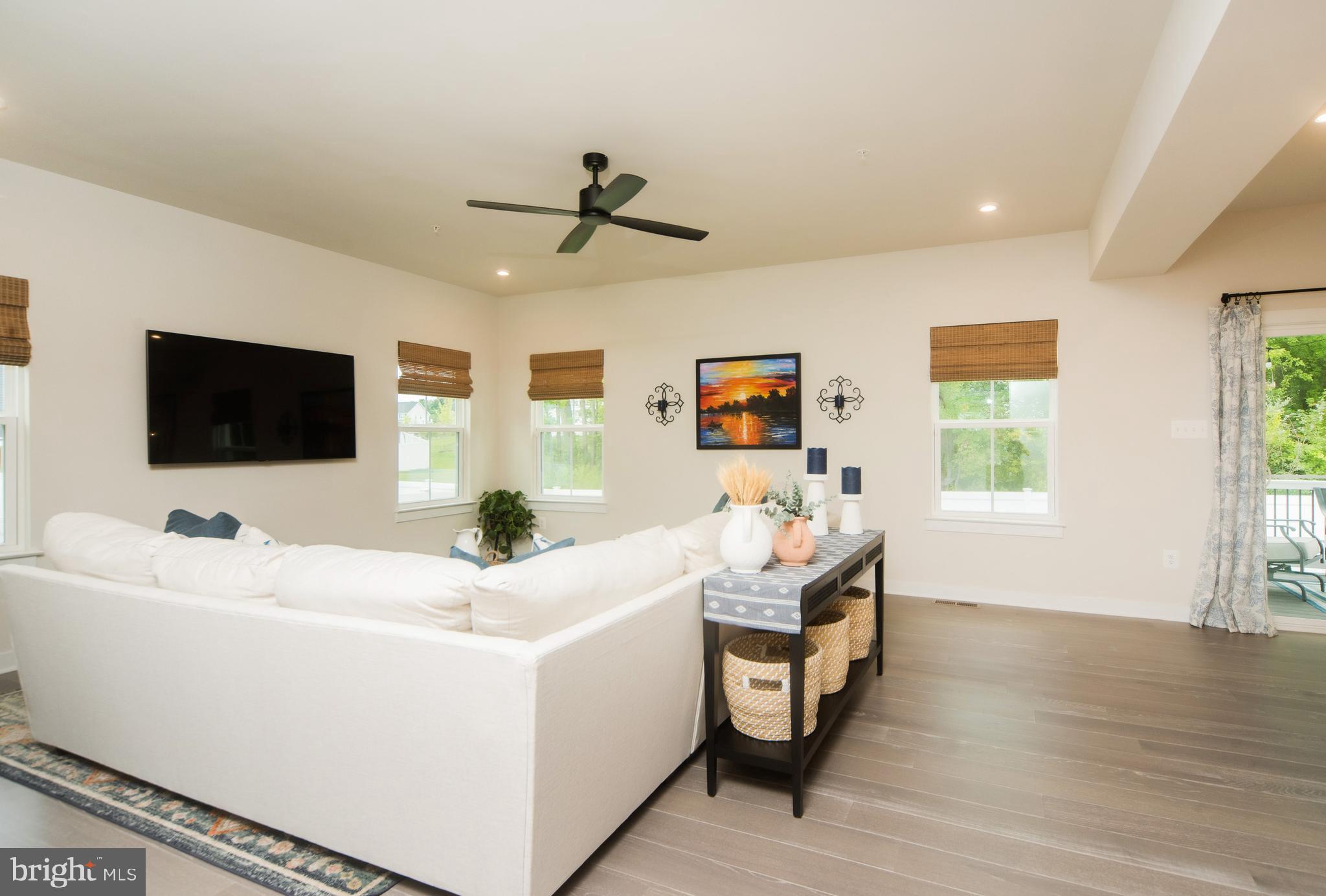 TWO RIVERS - Residential