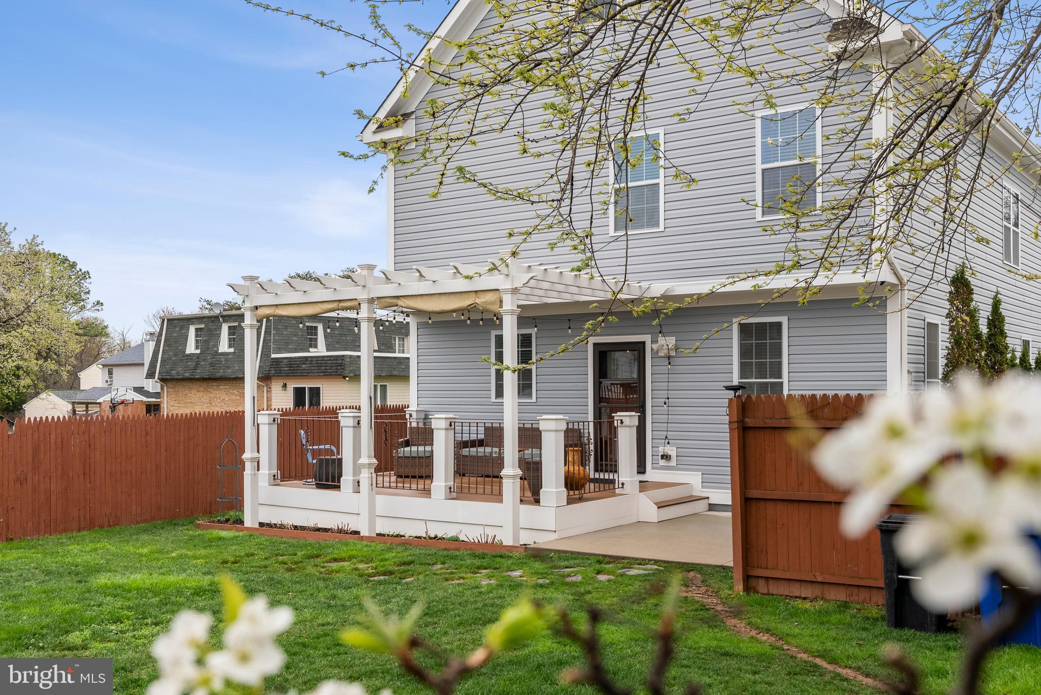 HIGH RIDGE PARK - Residential