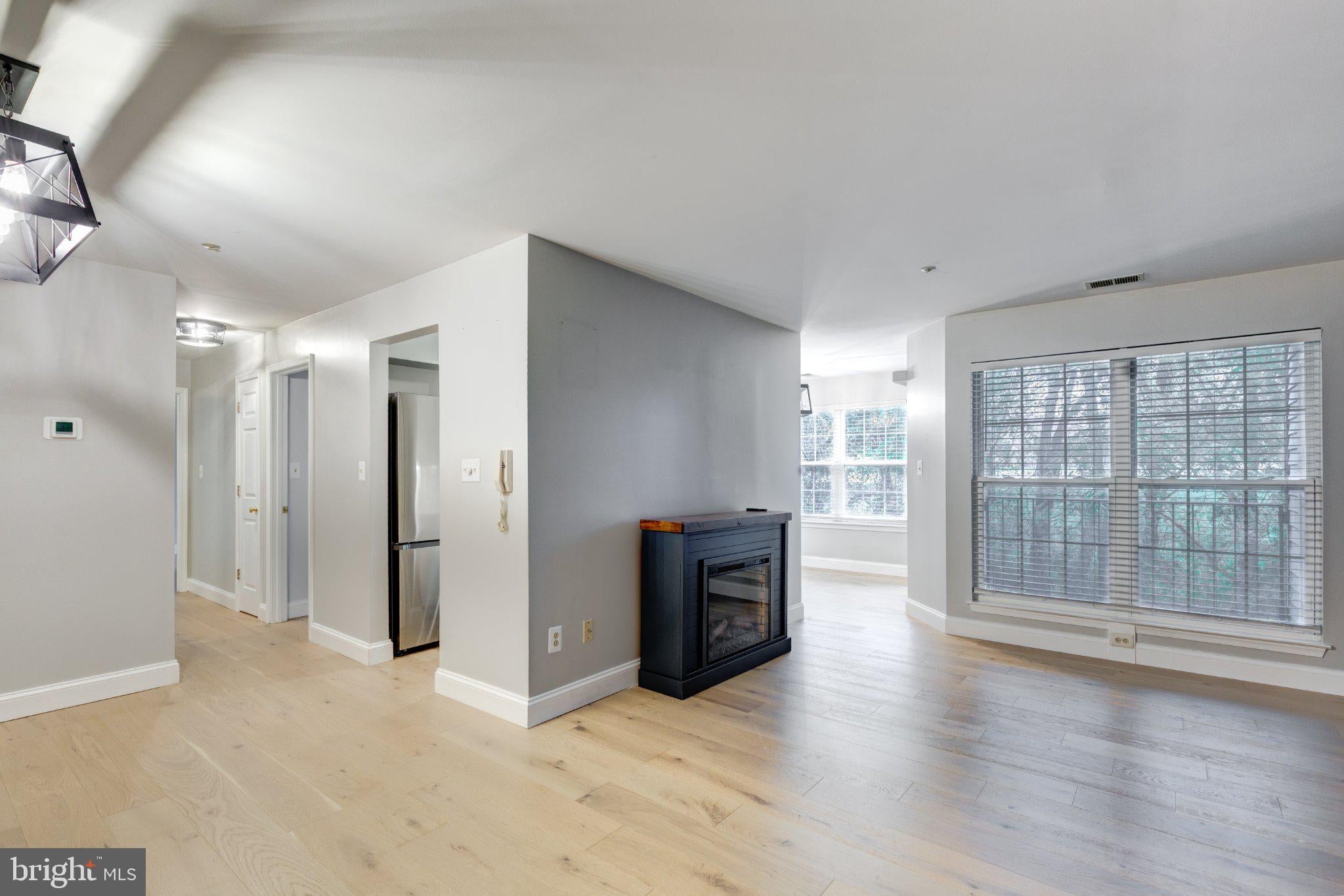 3805 SUNNYFIELD COURT 2B