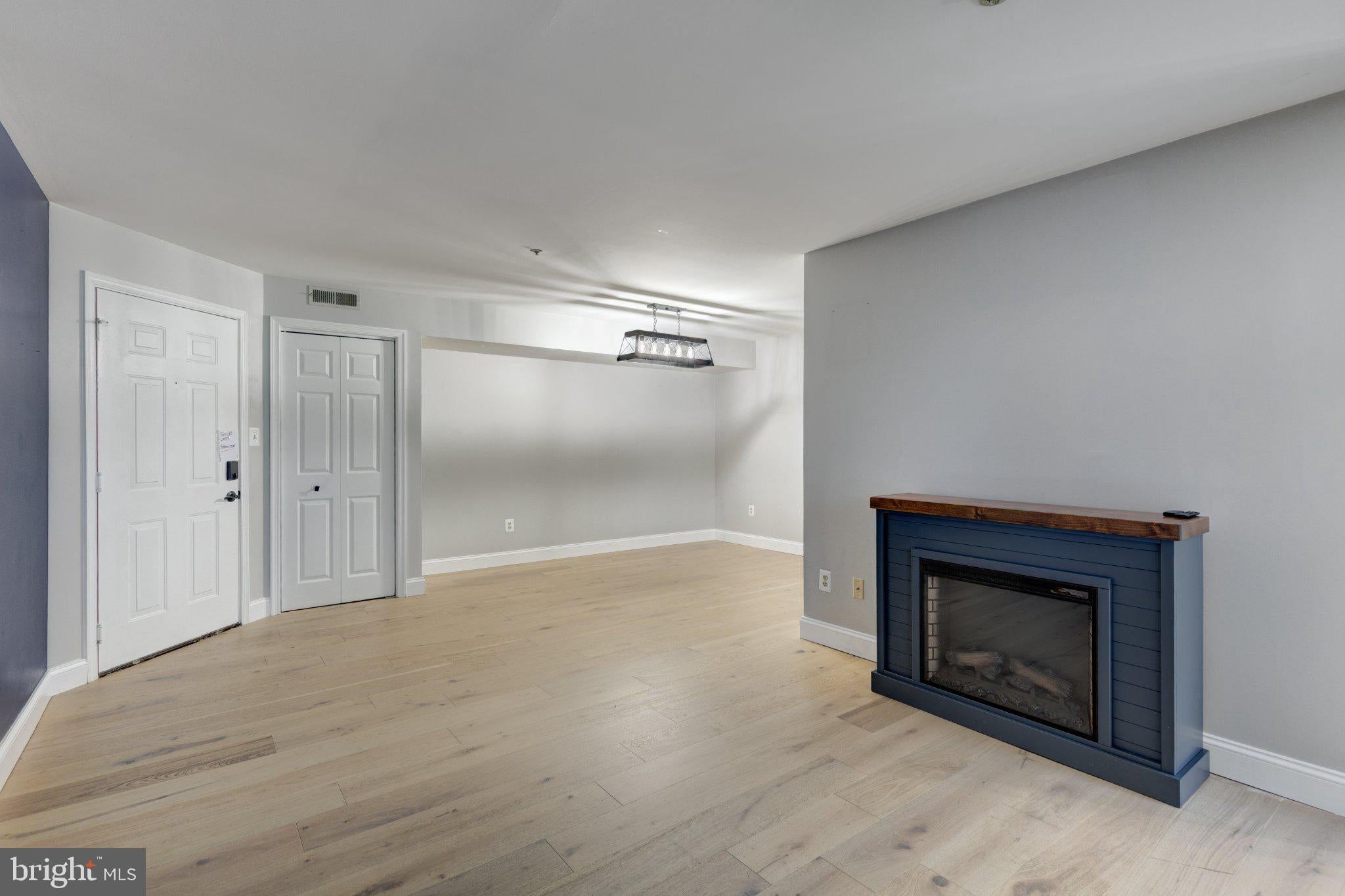 3805 SUNNYFIELD COURT 2B