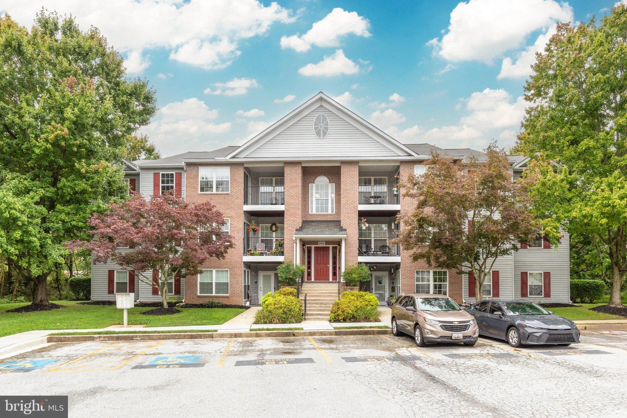 3805 Sunnyfield Court Unit 2B